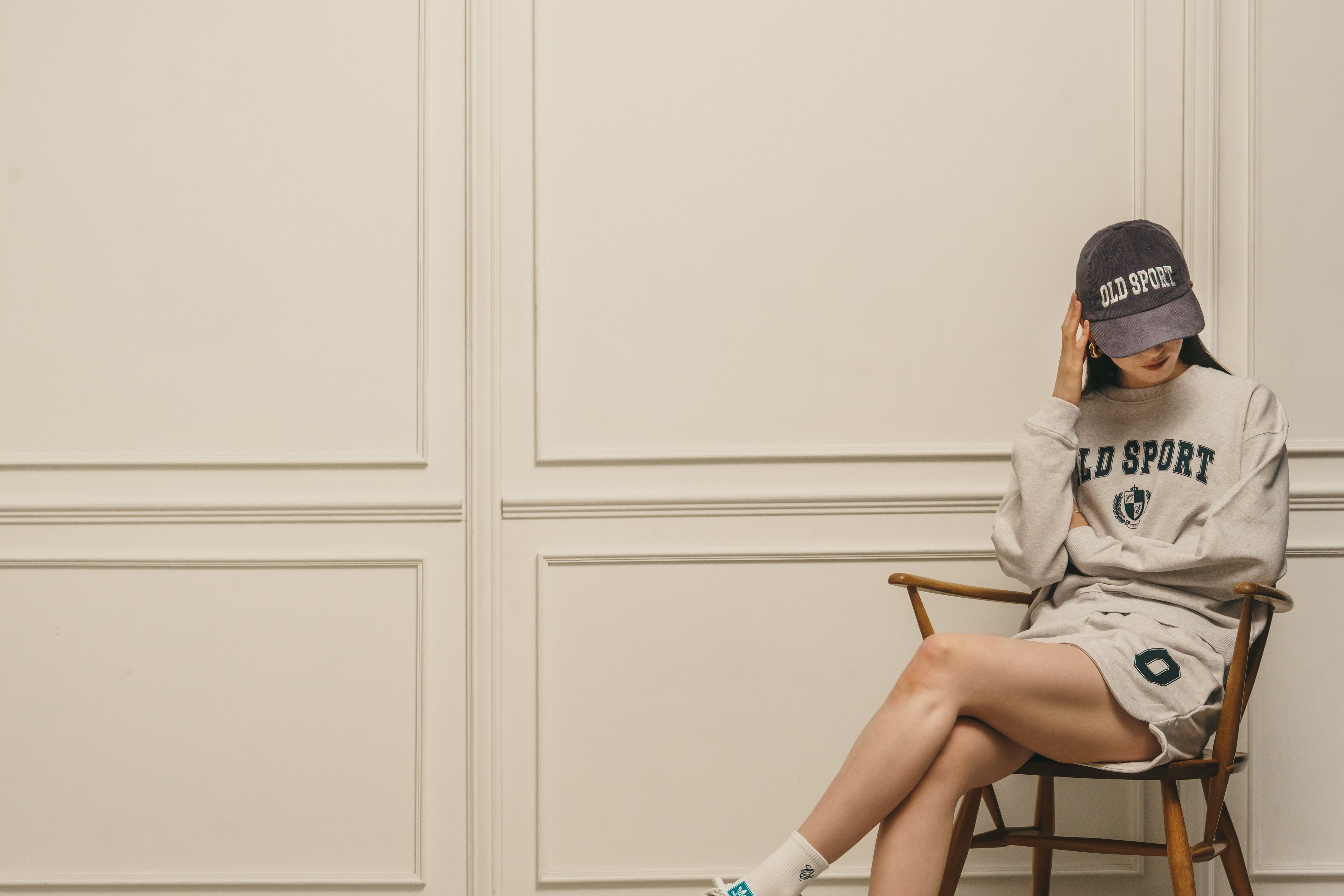 バーシティロゴコーデュロイキャップ NAVY