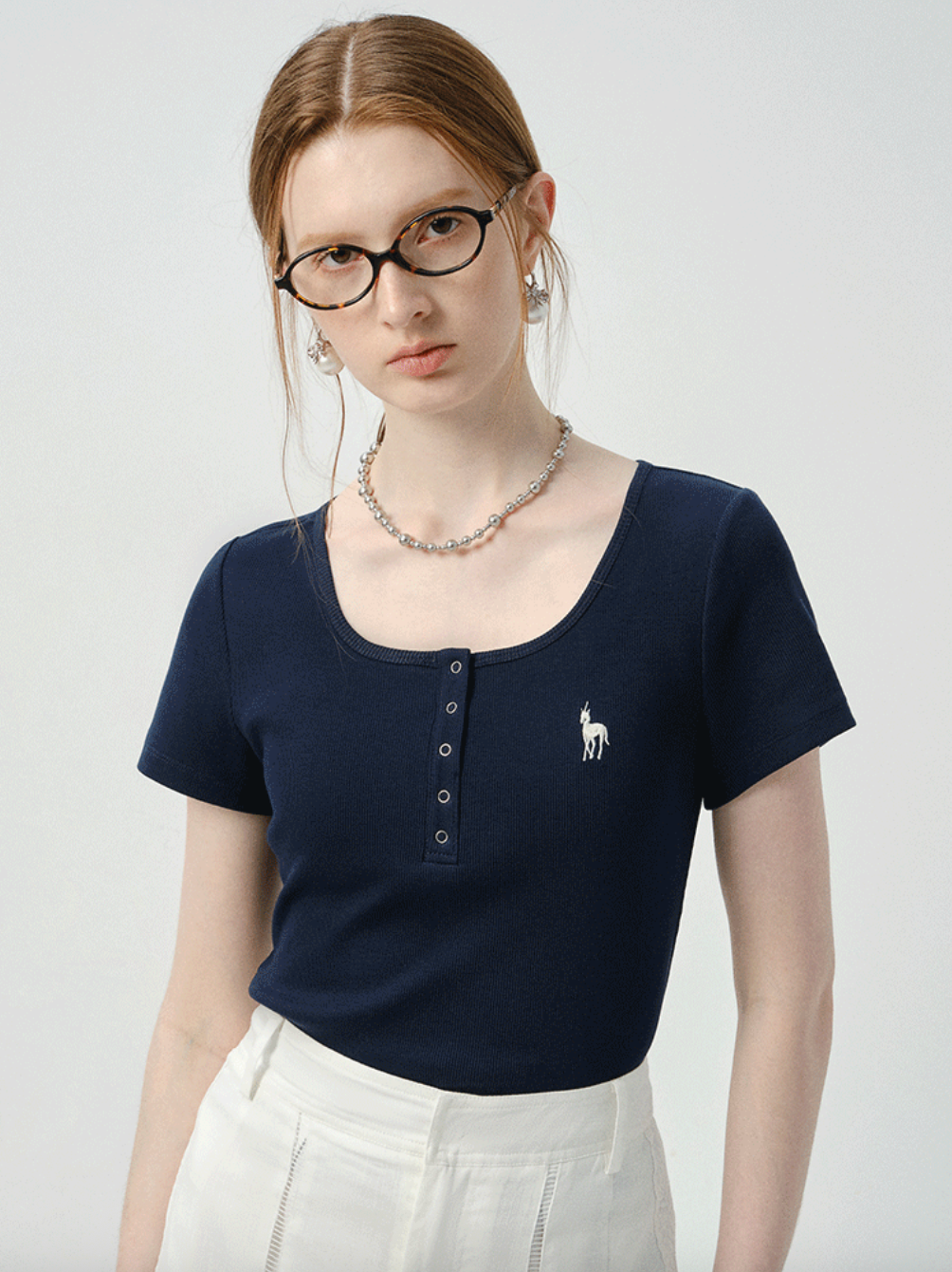 ヘンリーネックアニマル刺繍TシャツC2841