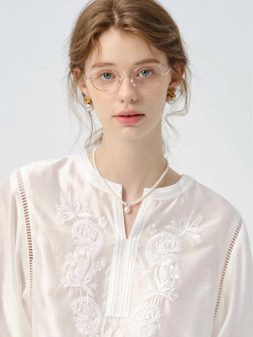 刺繍ブラウス C2846