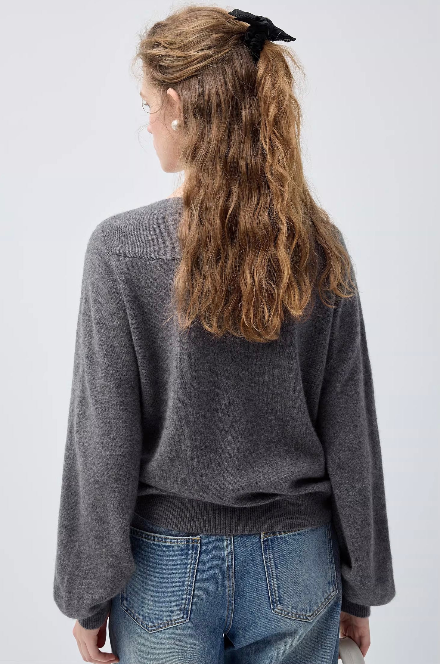 ボウタイネック ウールニット
C3376