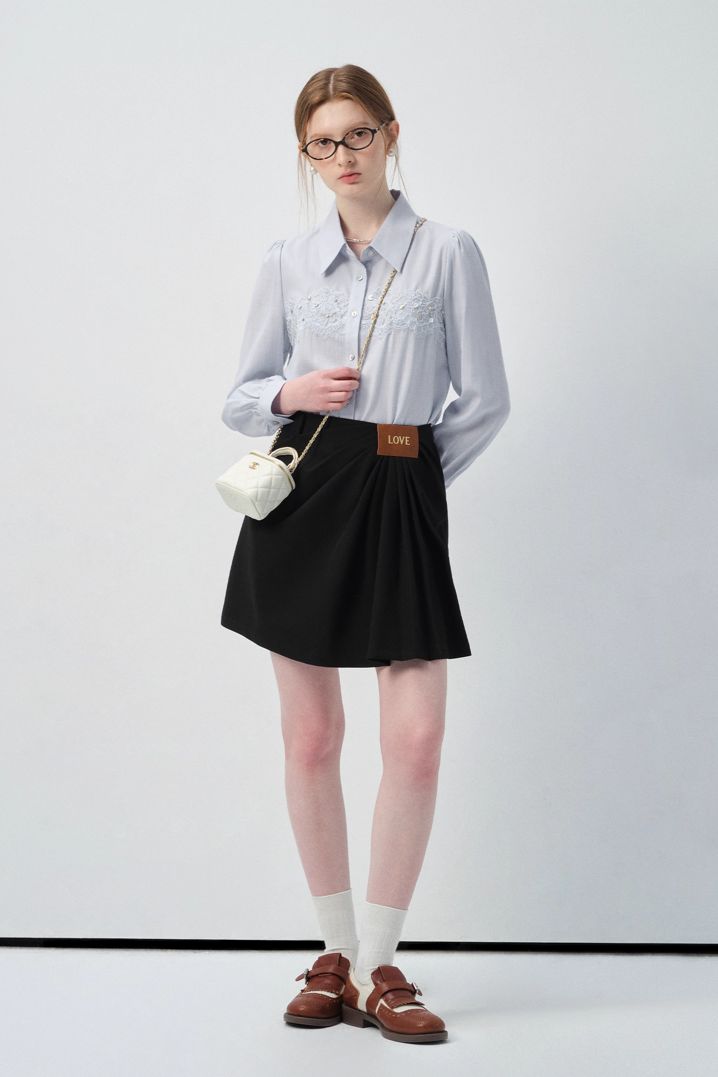 タックデザインミニスカート
C2993