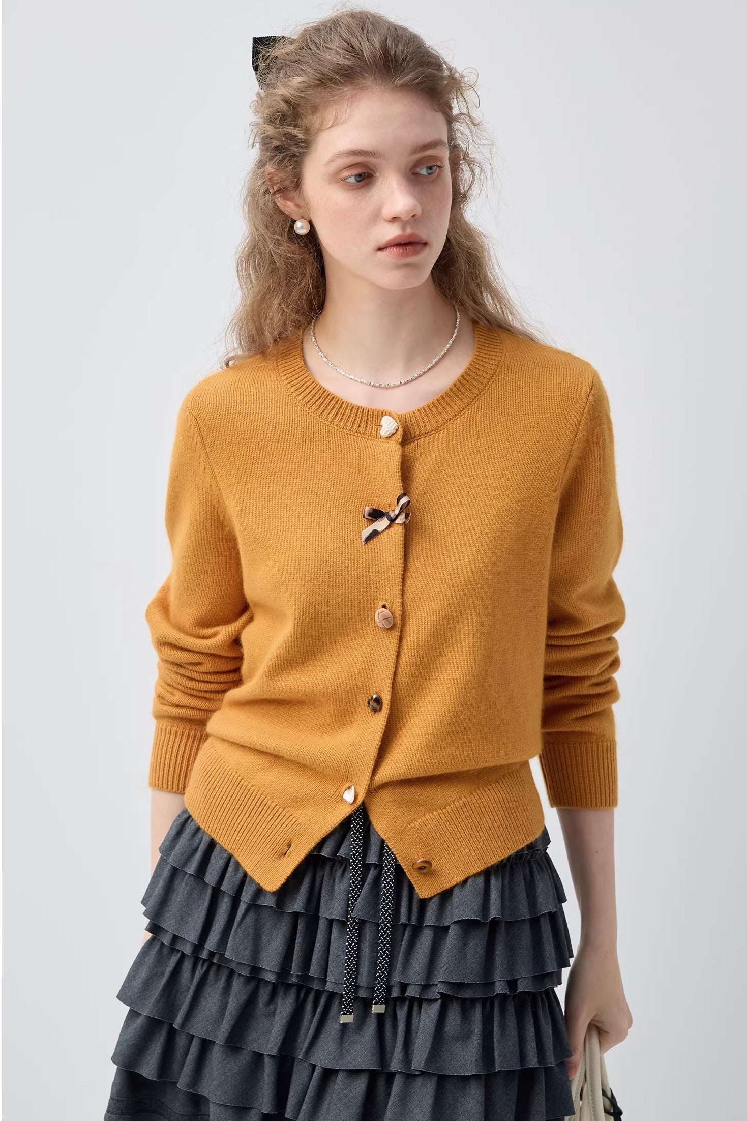 アレンジボタンウールニット
C3383