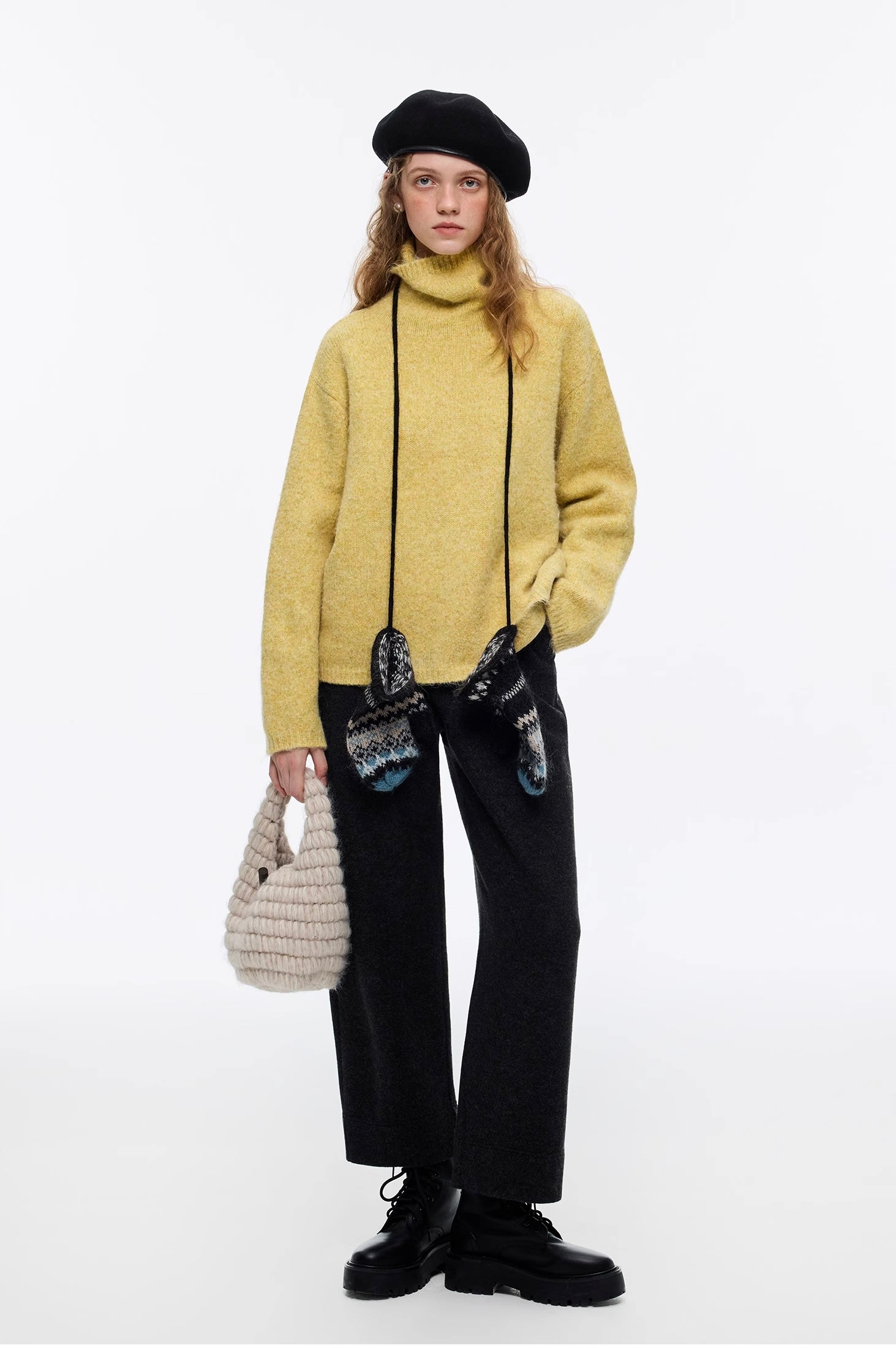 ラビットブレンドハイネックニット
C3366