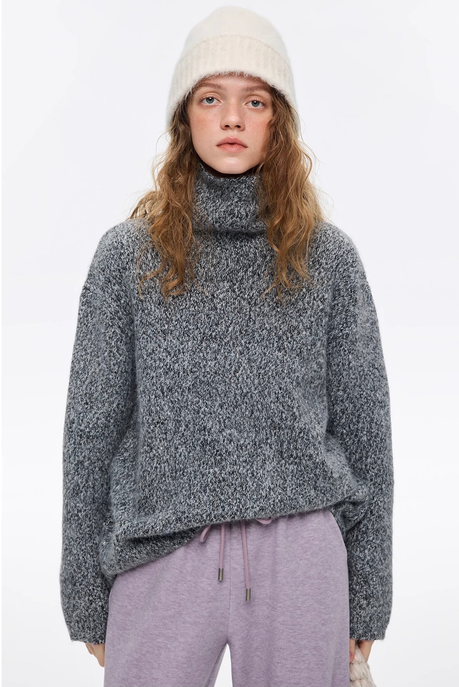 ラビットブレンドハイネックニット
C3366