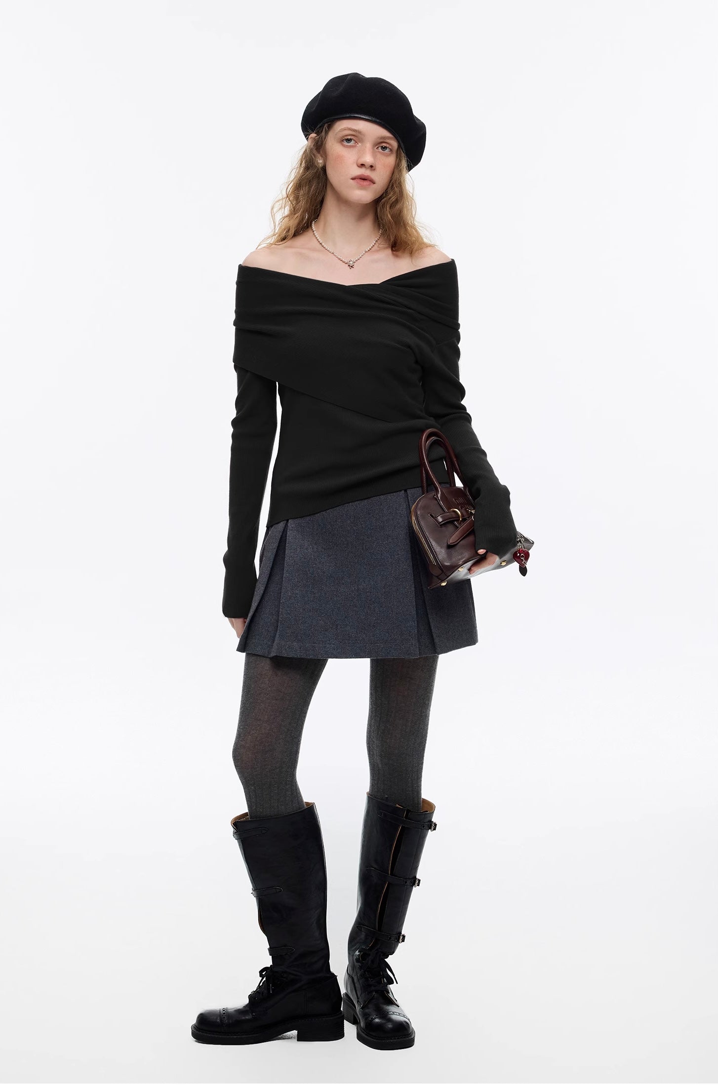 ワンショルダーギャザーウールニット
C3365