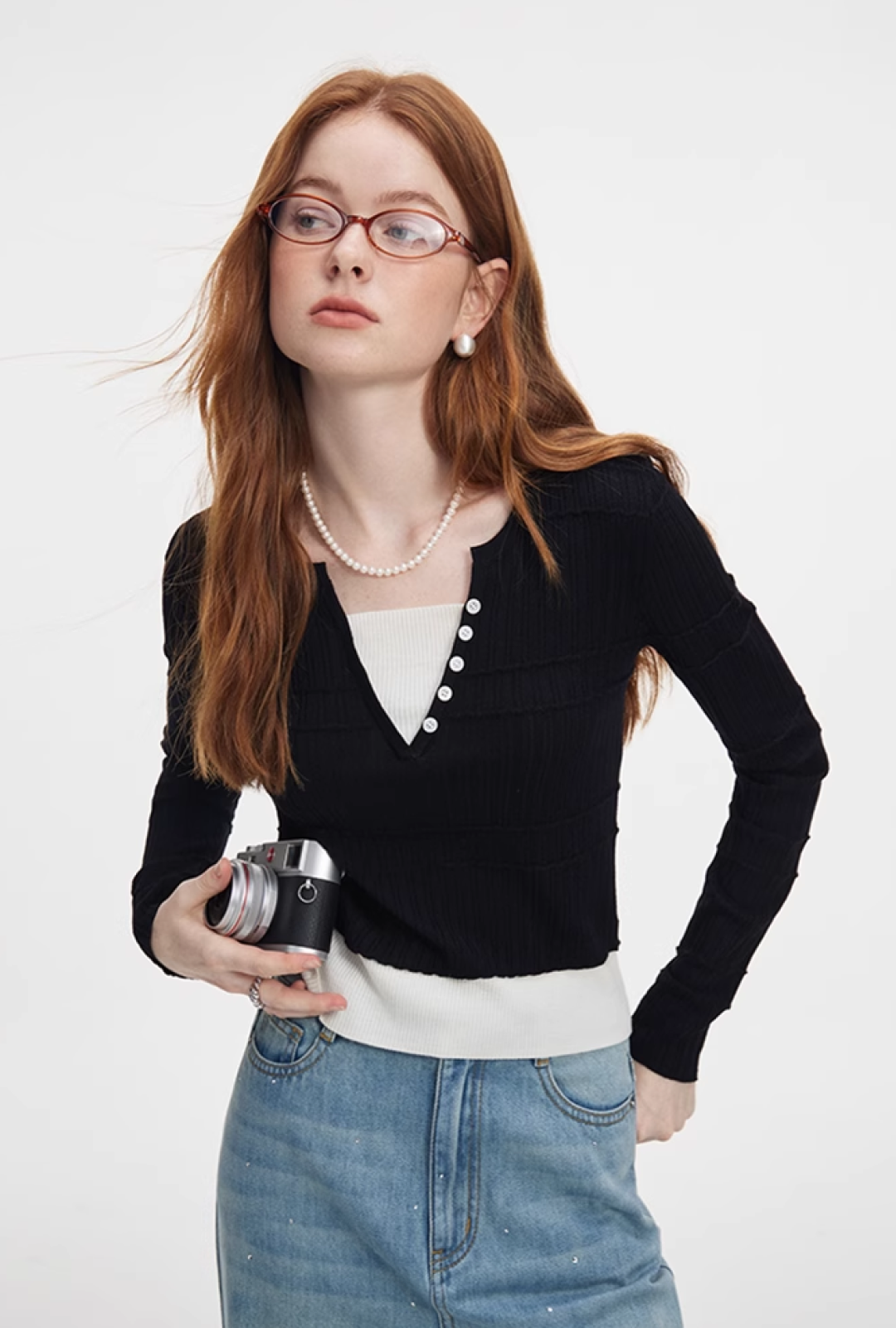 トップス chie トップス】春 秋 冬 刺繍 Vネック 長袖 Tシャツ 【FCシリーズ