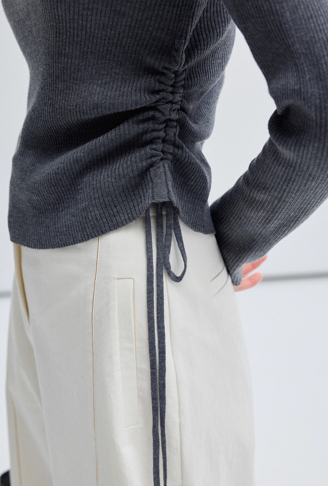 【即納】ドローストリングニットC1940