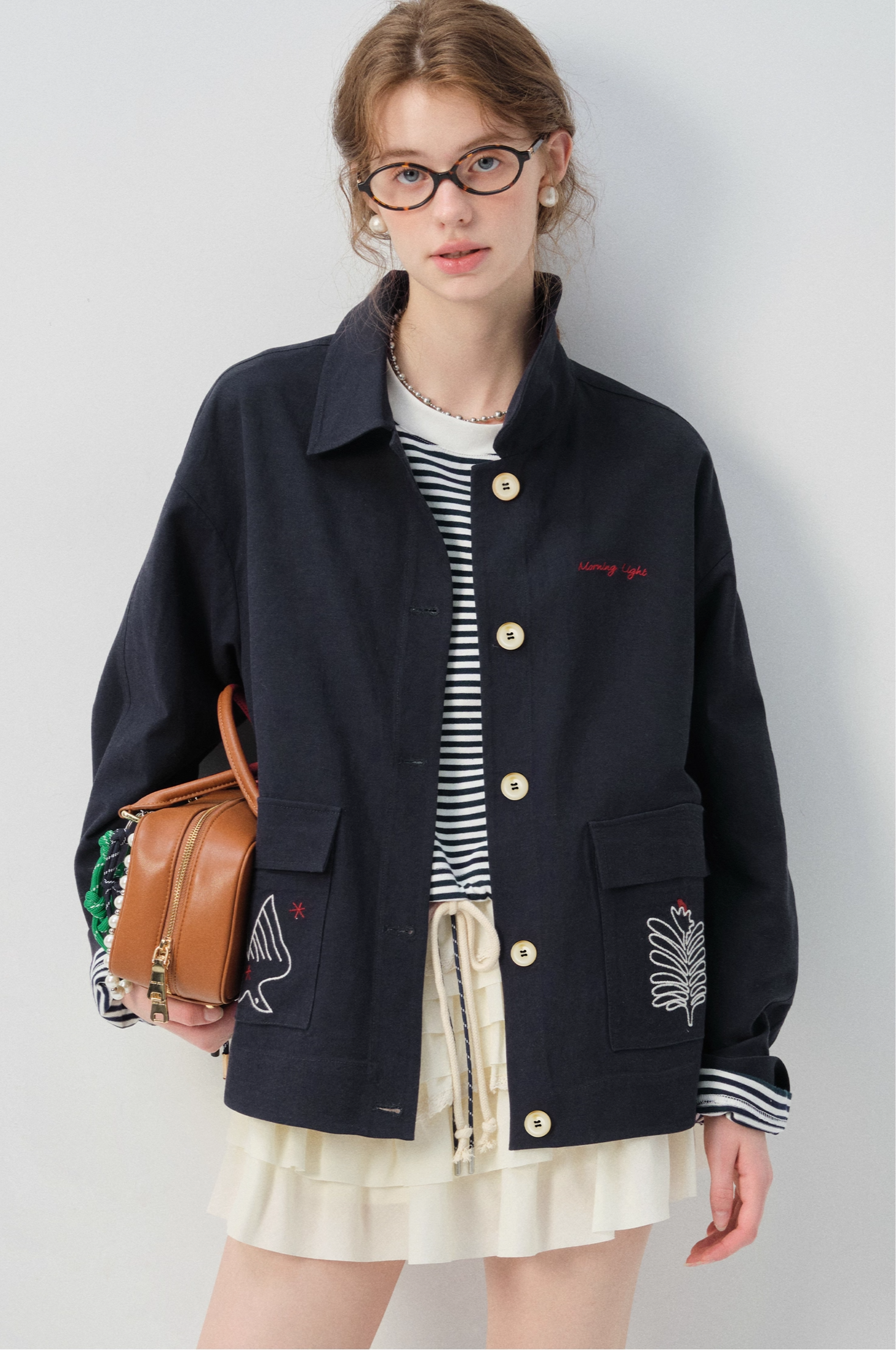 ネイビーリネン刺繍ショートジャケット
C3037