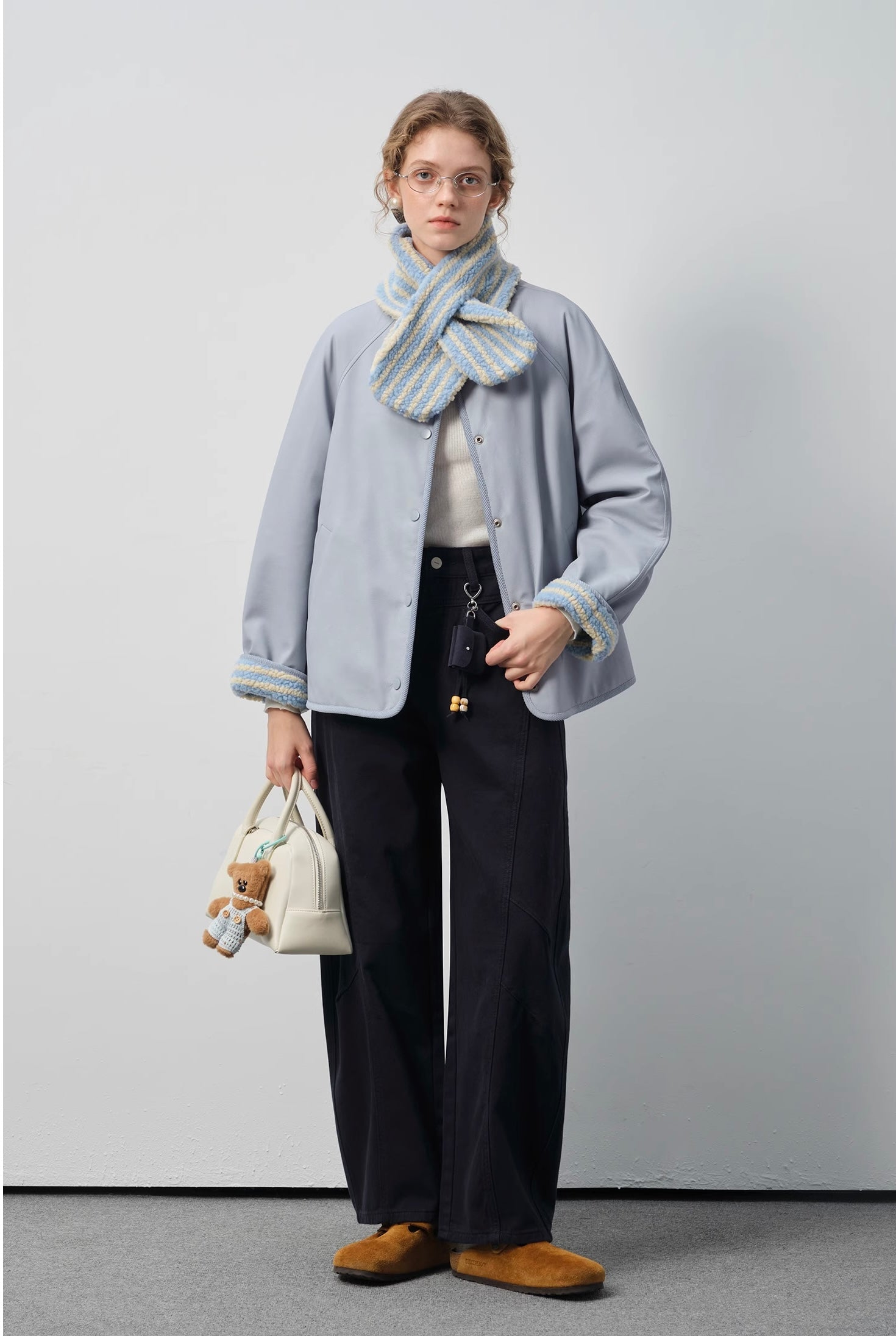 シープタッチリバーシブルショートコート
C3321