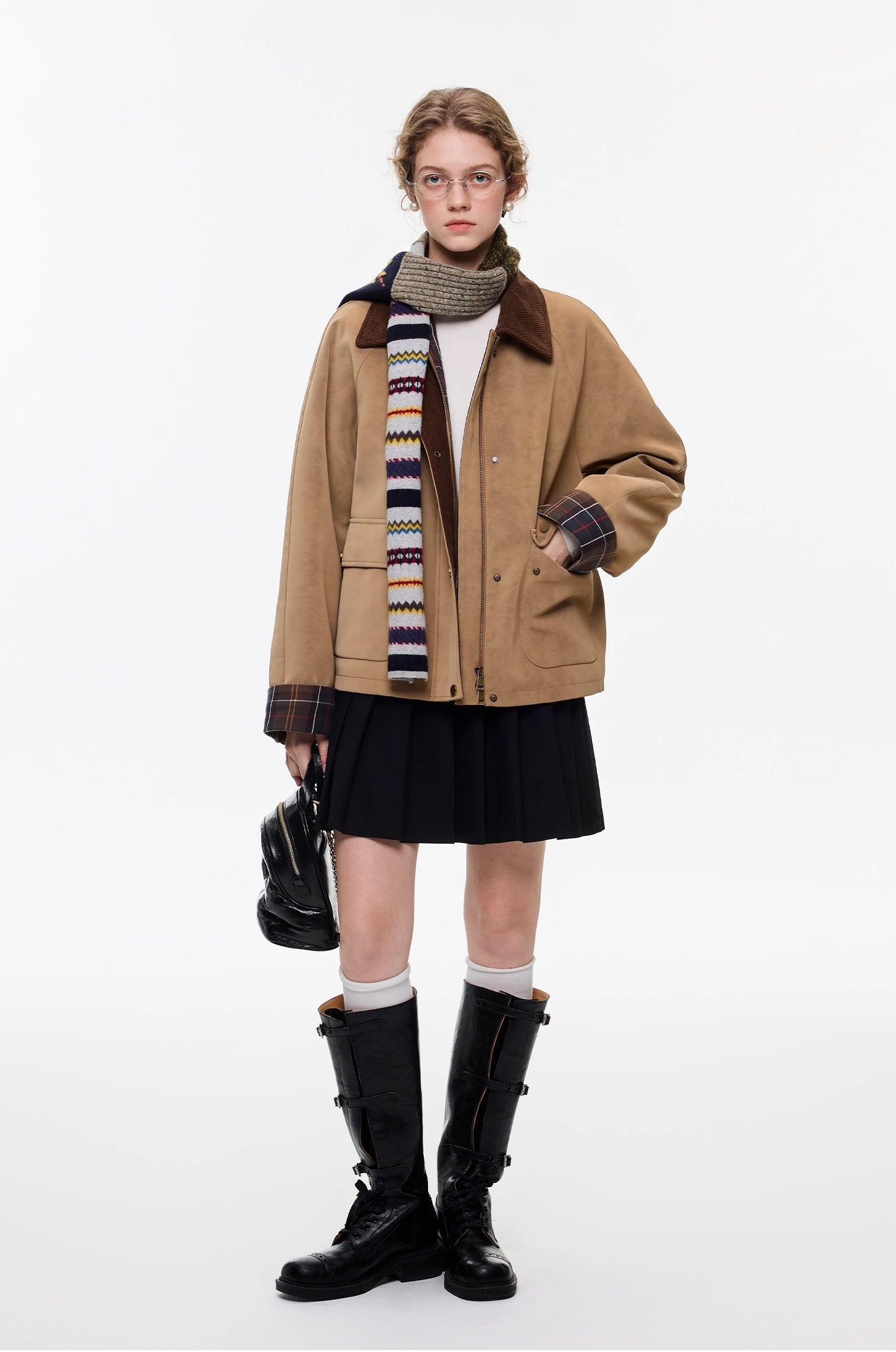 マットフェイクレザーユーティリティジャケット
C3341