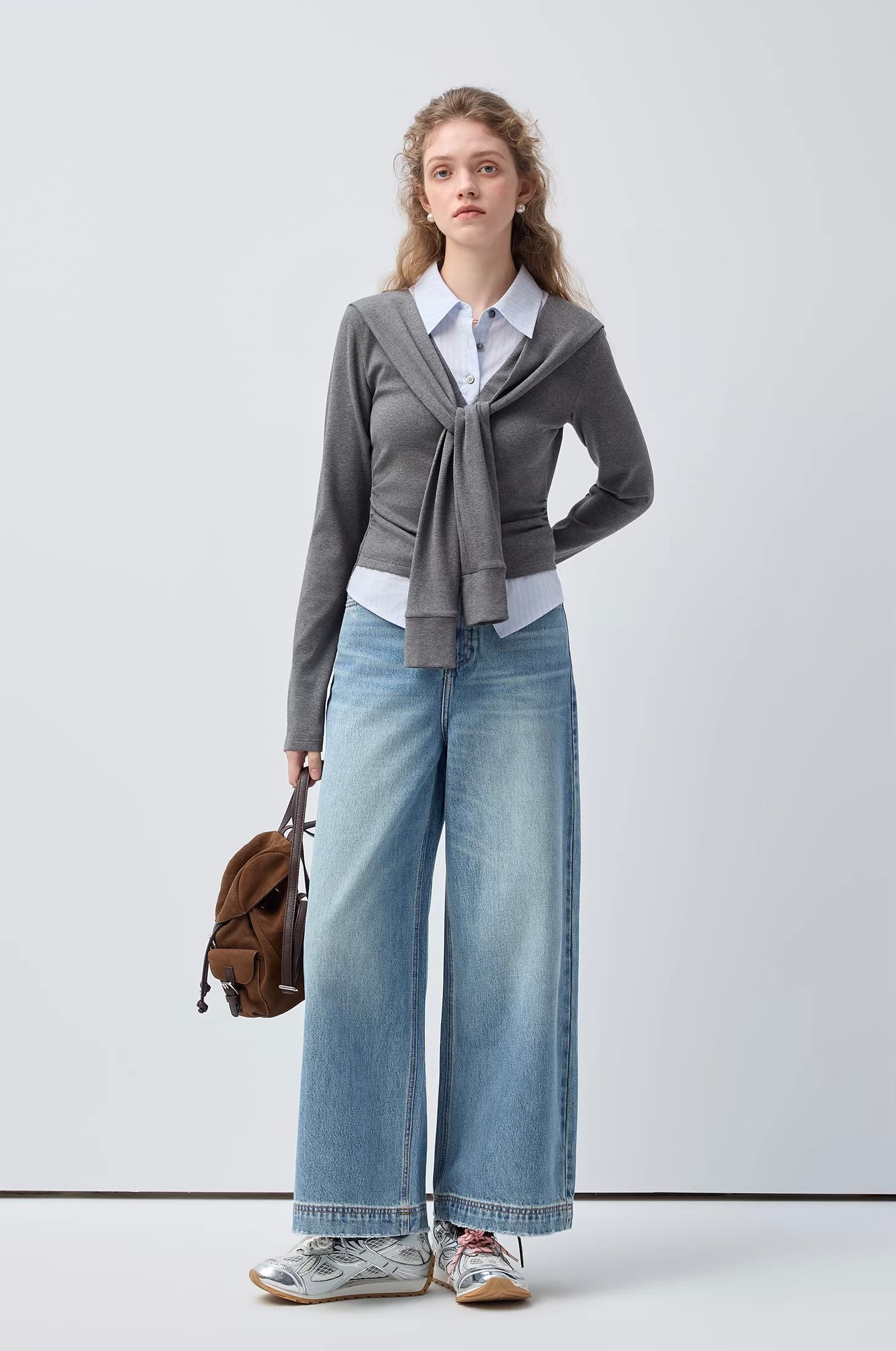 レイヤードケープ風 タイデザイン シャツカラートップス
C3390