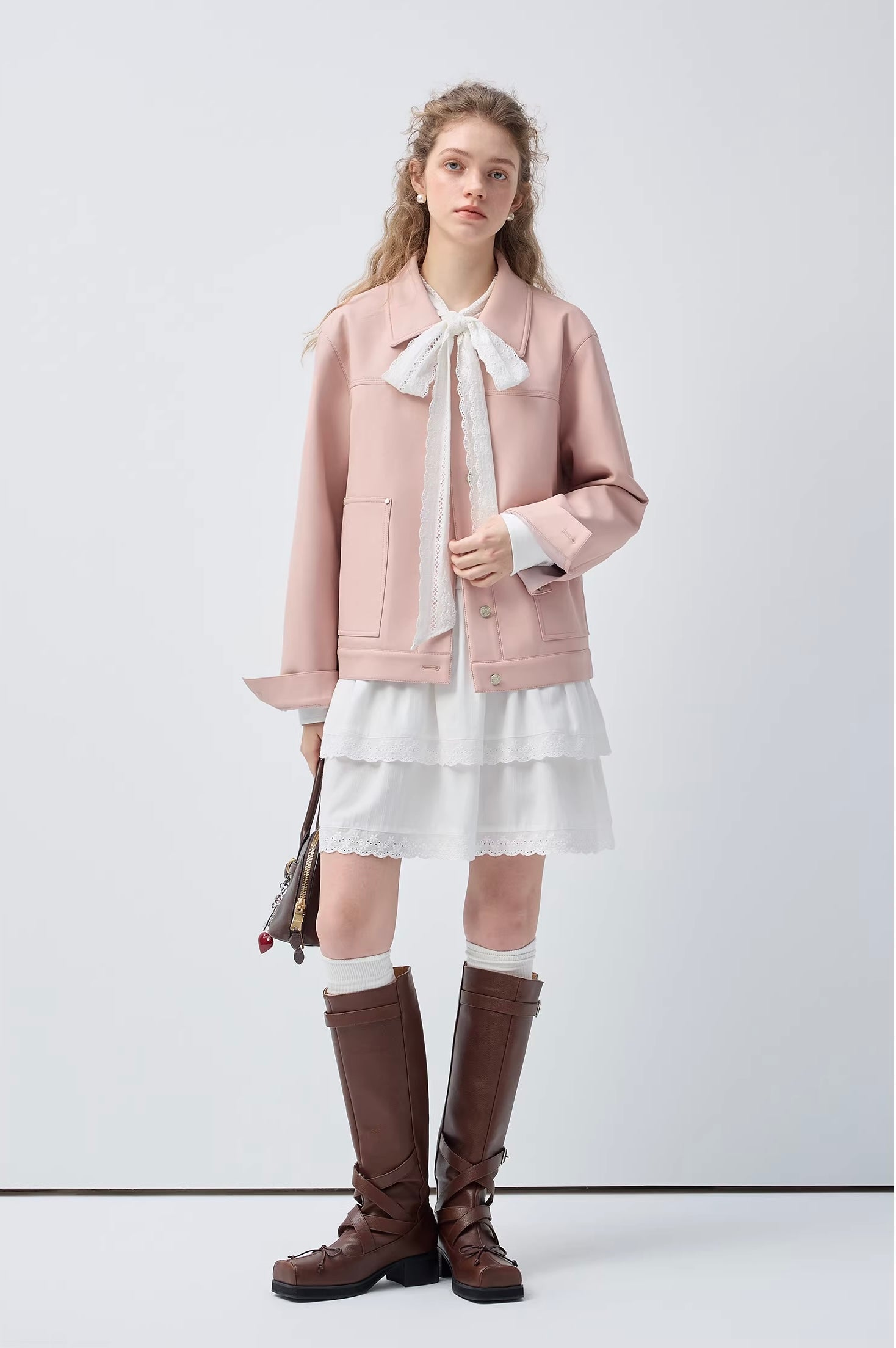 切替レースフレンチムードワンピース
C3391