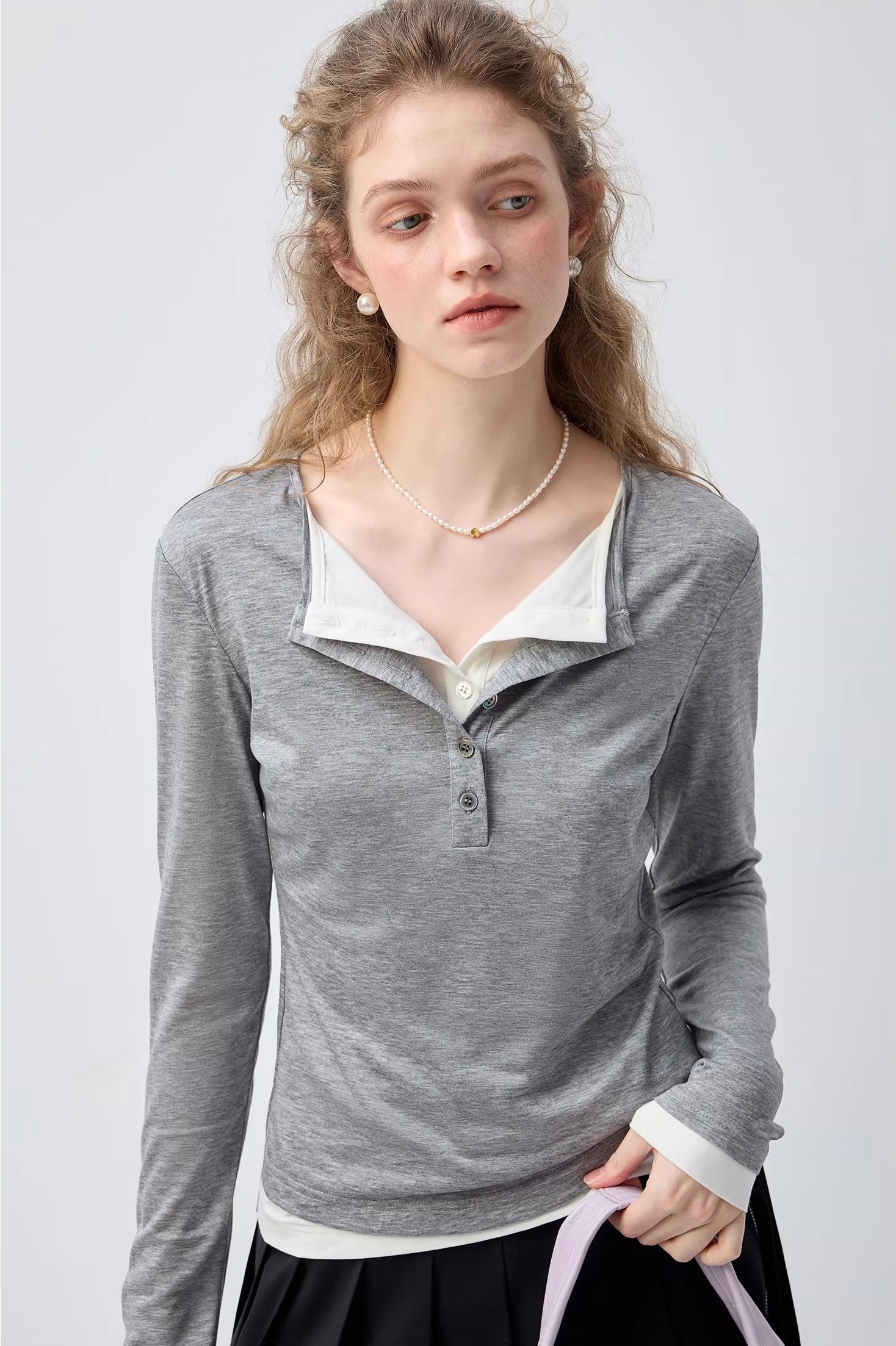 ヘンリーネックレイヤード風ウールトップス
C3394