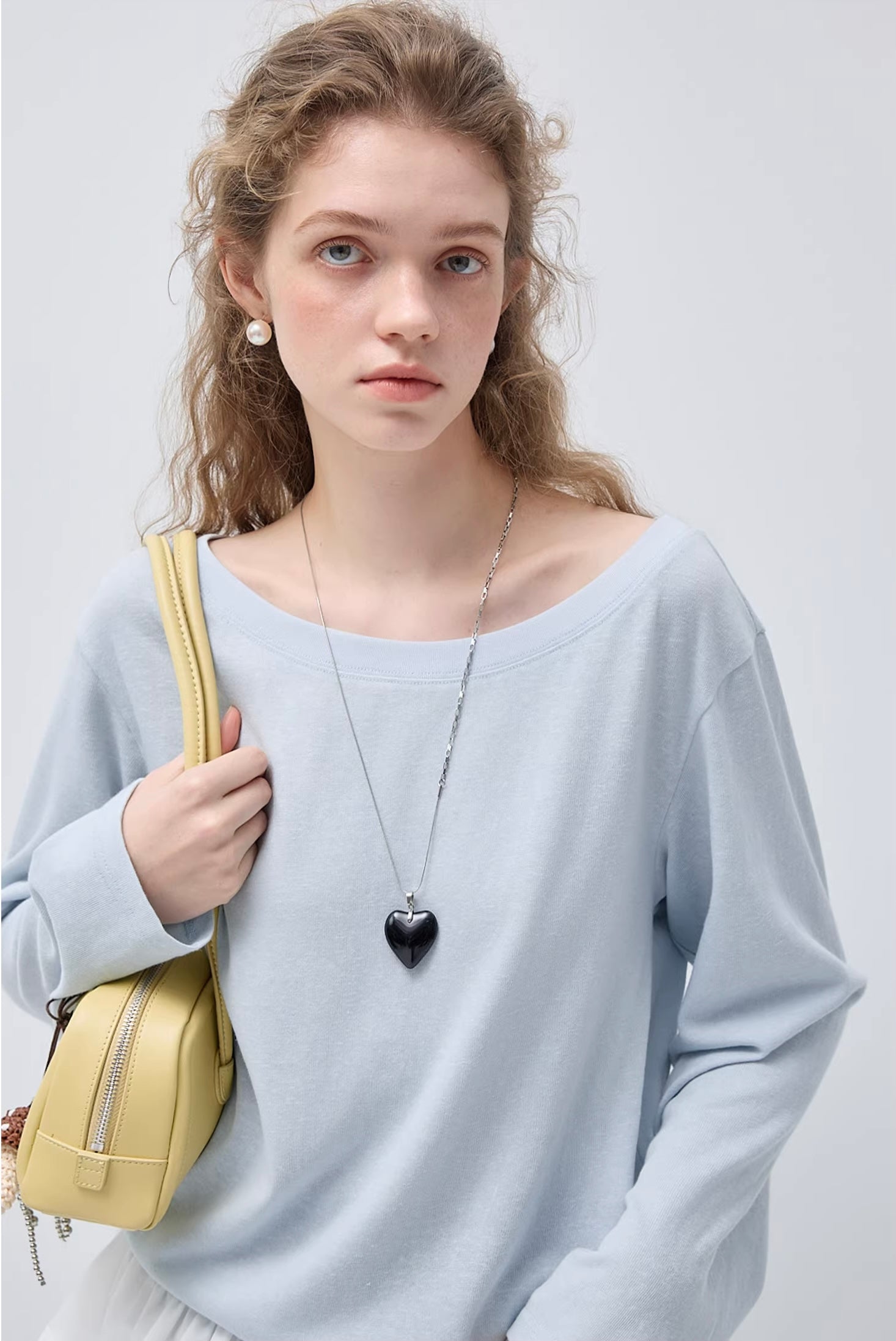 フリルヘム切替カットソー
C3406