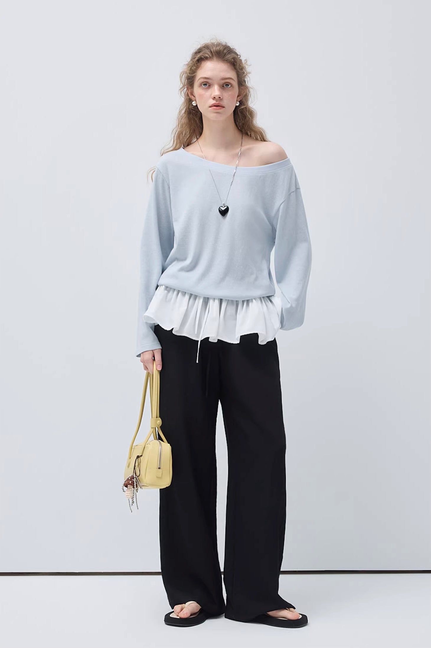 フリルヘム切替カットソー
C3406