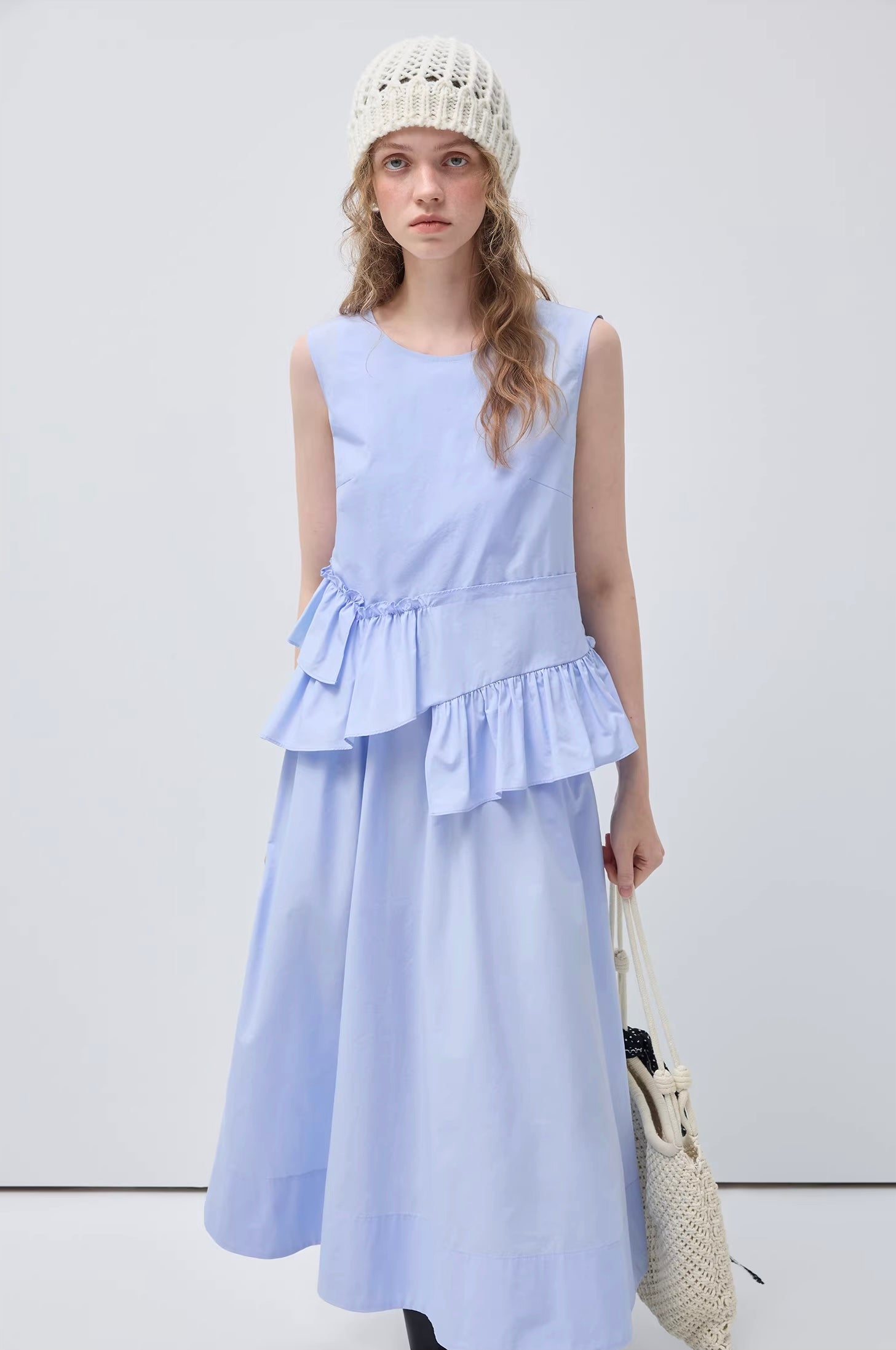 ウエストタックアシメノースリワンピース
C3423