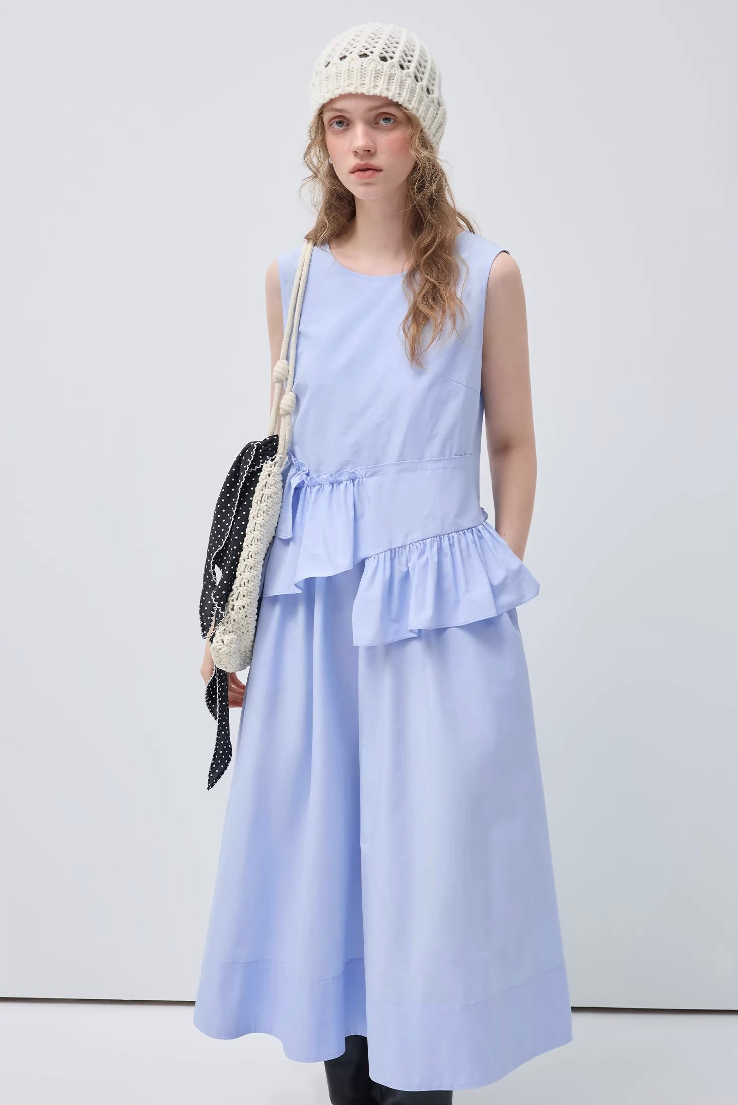 ウエストタックアシメノースリワンピース
C3423