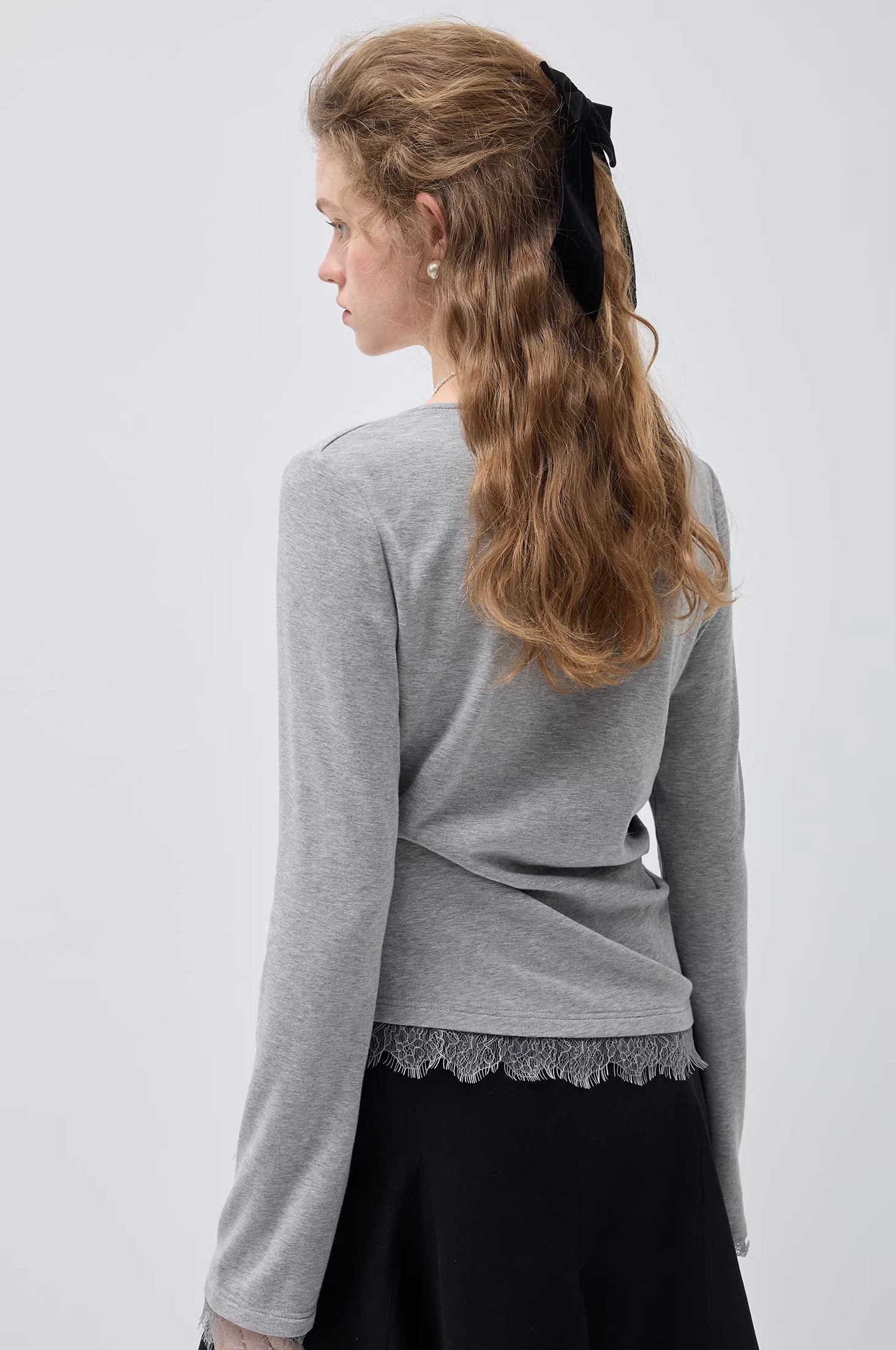 ドレープネックレースコンビ ニットロングスリーブ
C3426