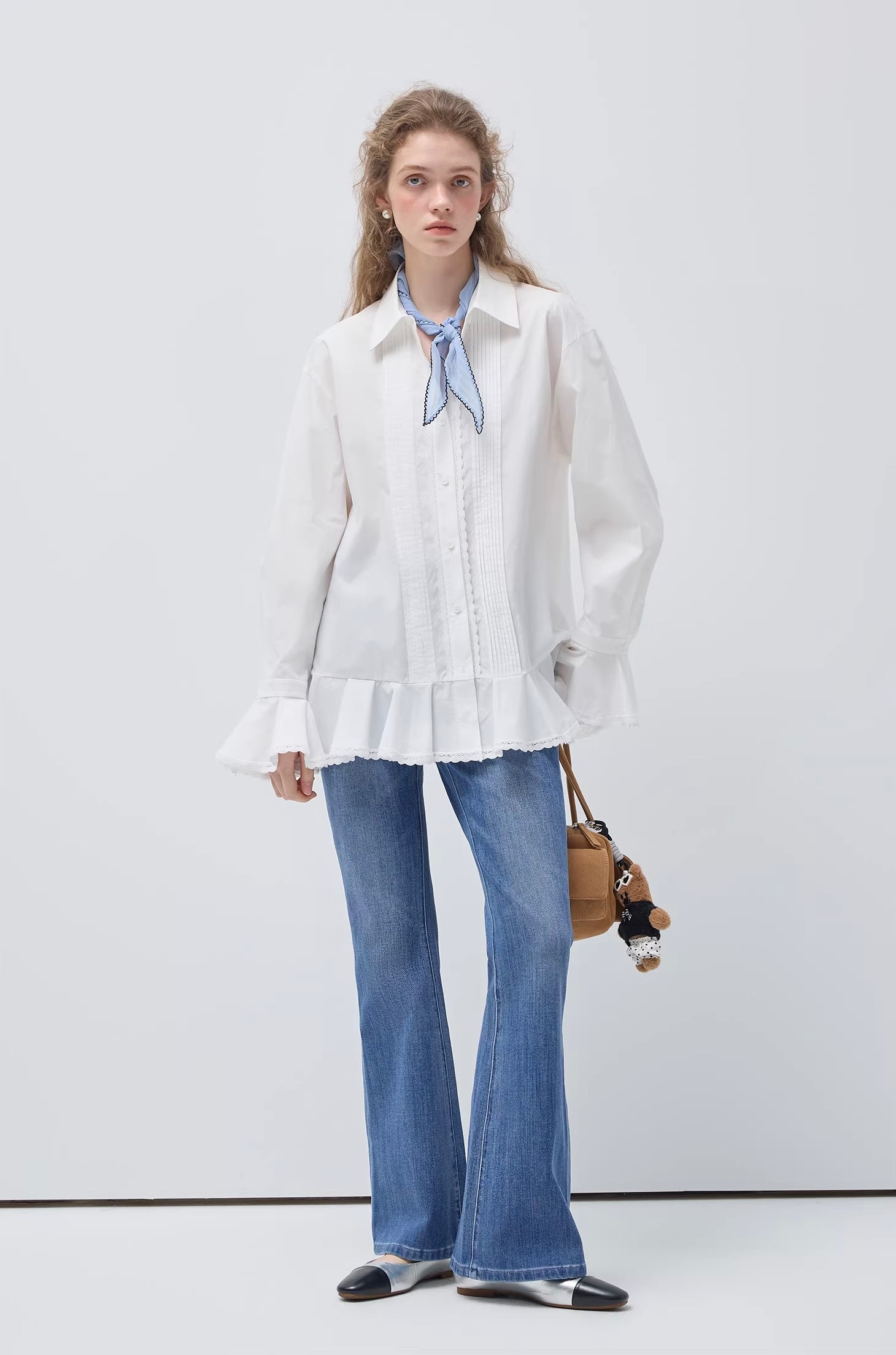 アコーディオンプリーツフレアスリーブブラウス
C3434