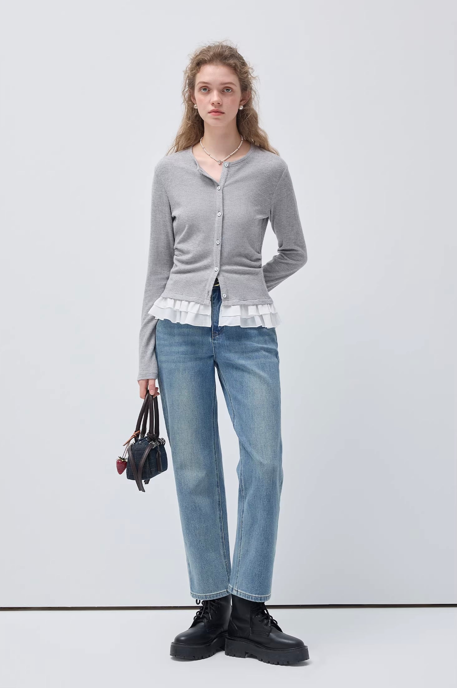 リヨセルフリルディテールトップス
C3436