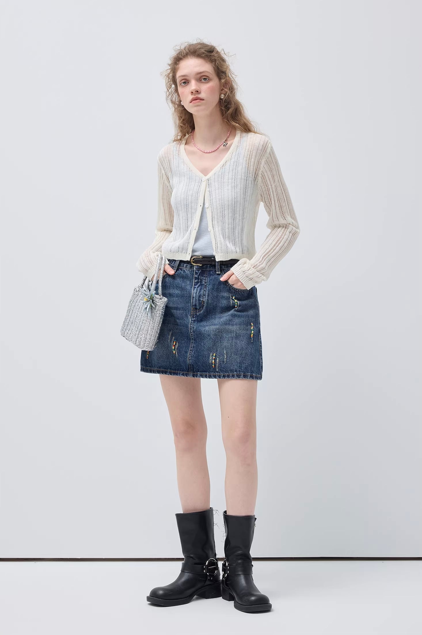 シアー透かし編みVネックカーディガン
C3438