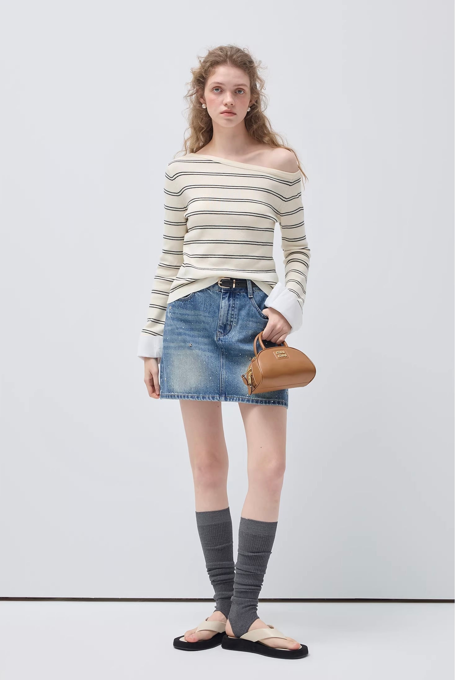 ラインストーン ディテールデニムミニスカート
C3455