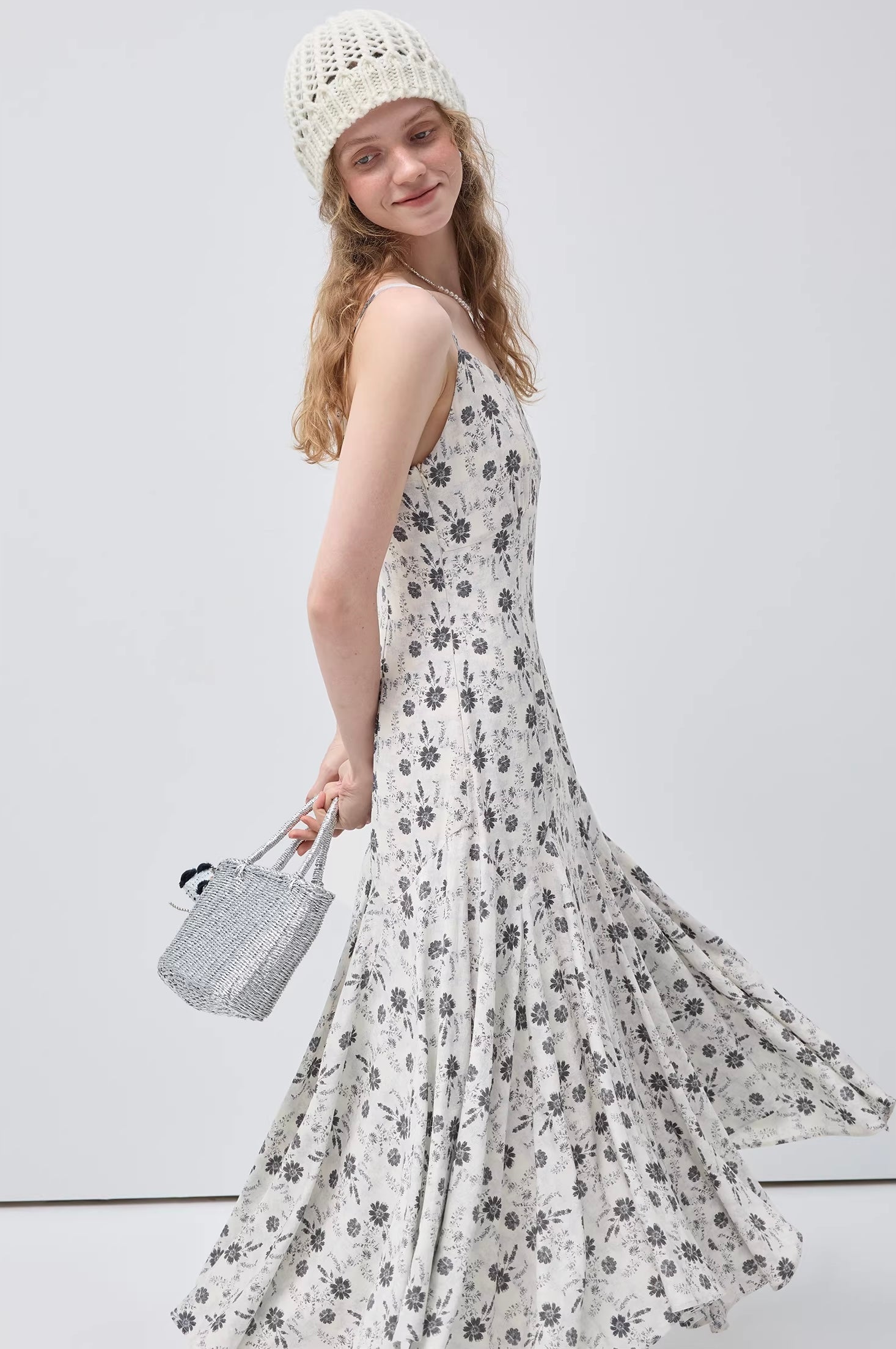 フラワープリントAライン キャミドレス
C3452