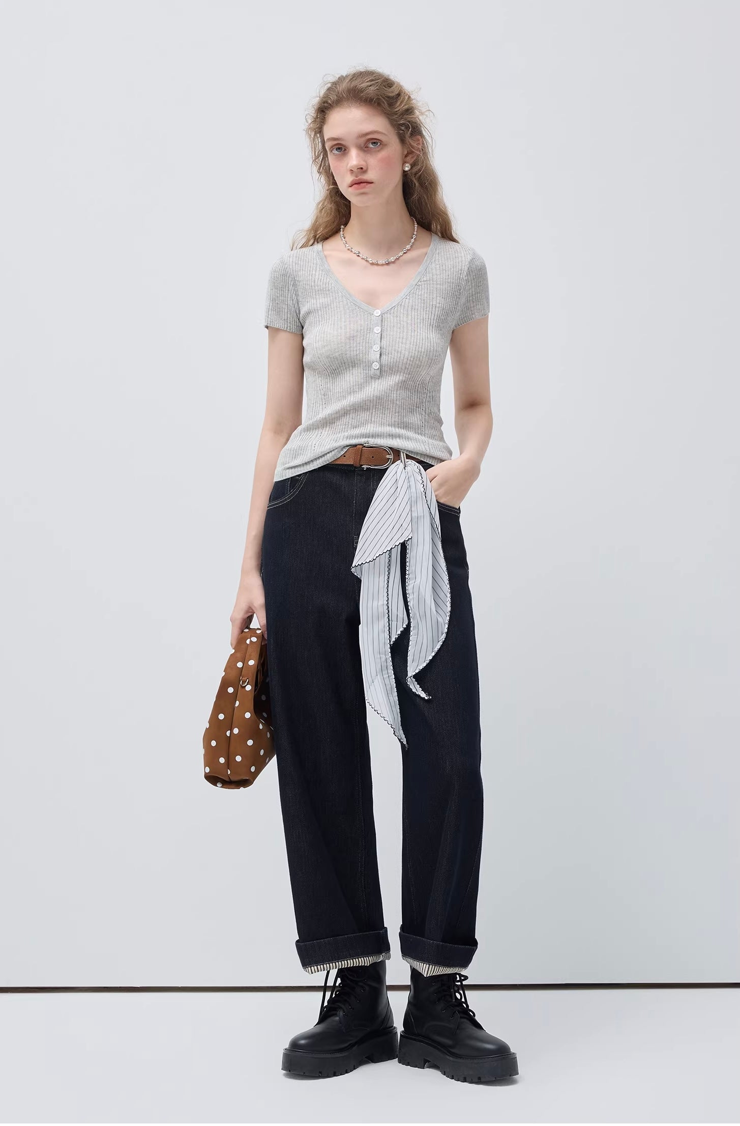 ハイウエストロールアップデニム
C3454