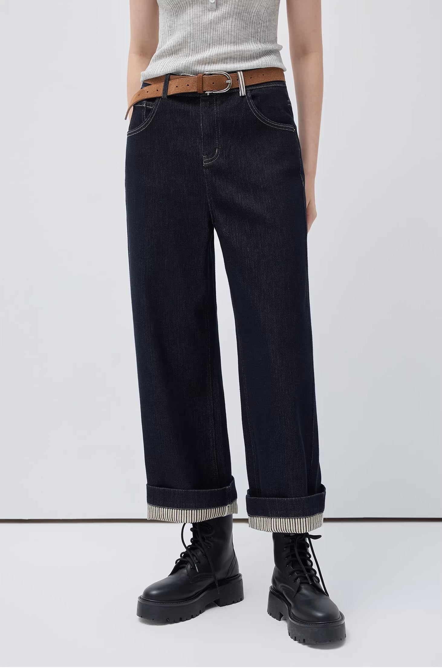 ハイウエストロールアップデニム
C3454