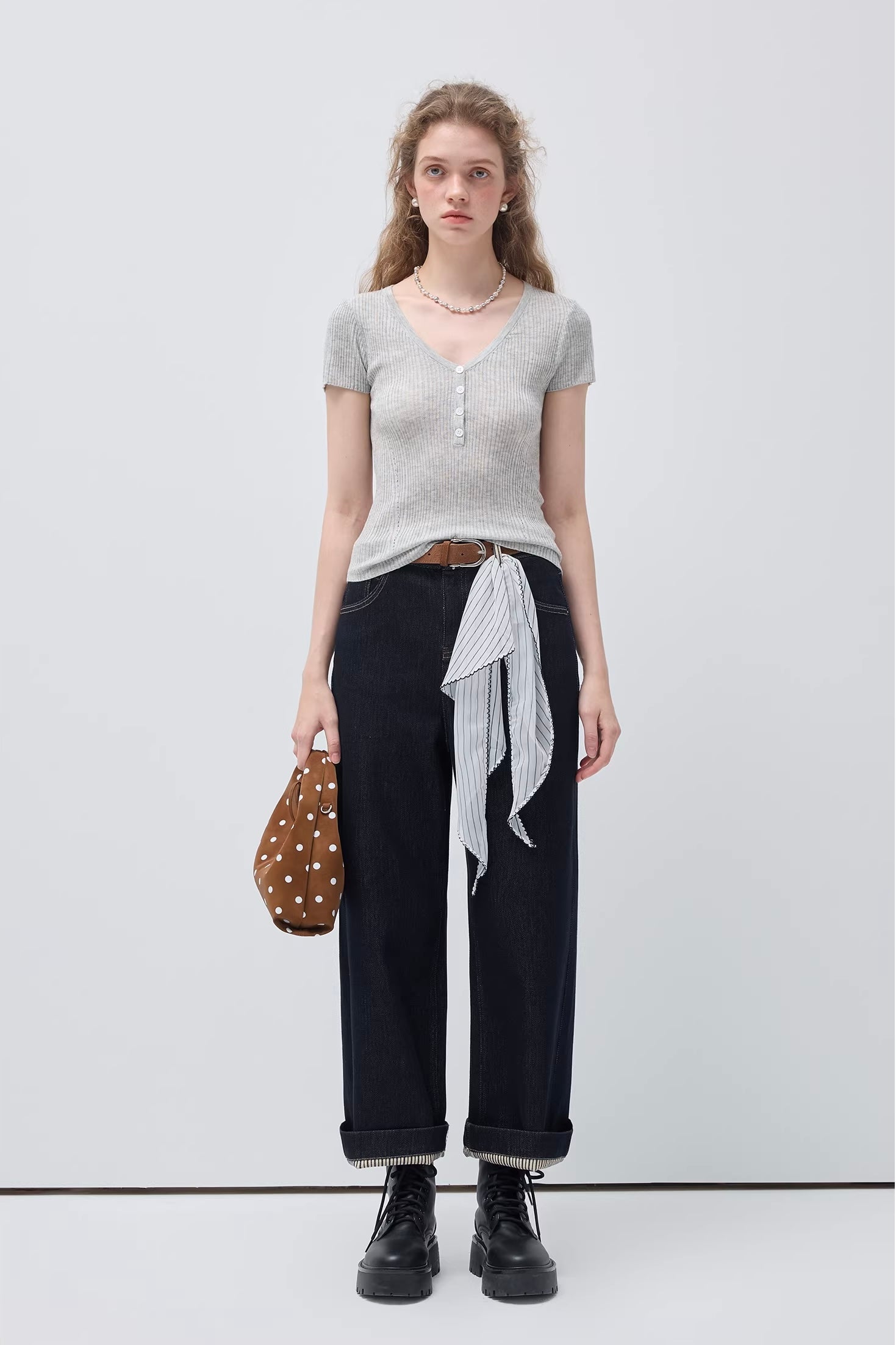 ハイウエストロールアップデニム
C3454