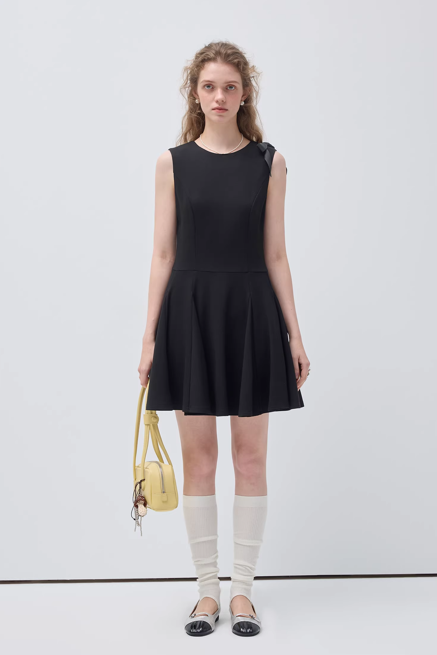 ラウンドネックノースリーブウエストドレスC3501