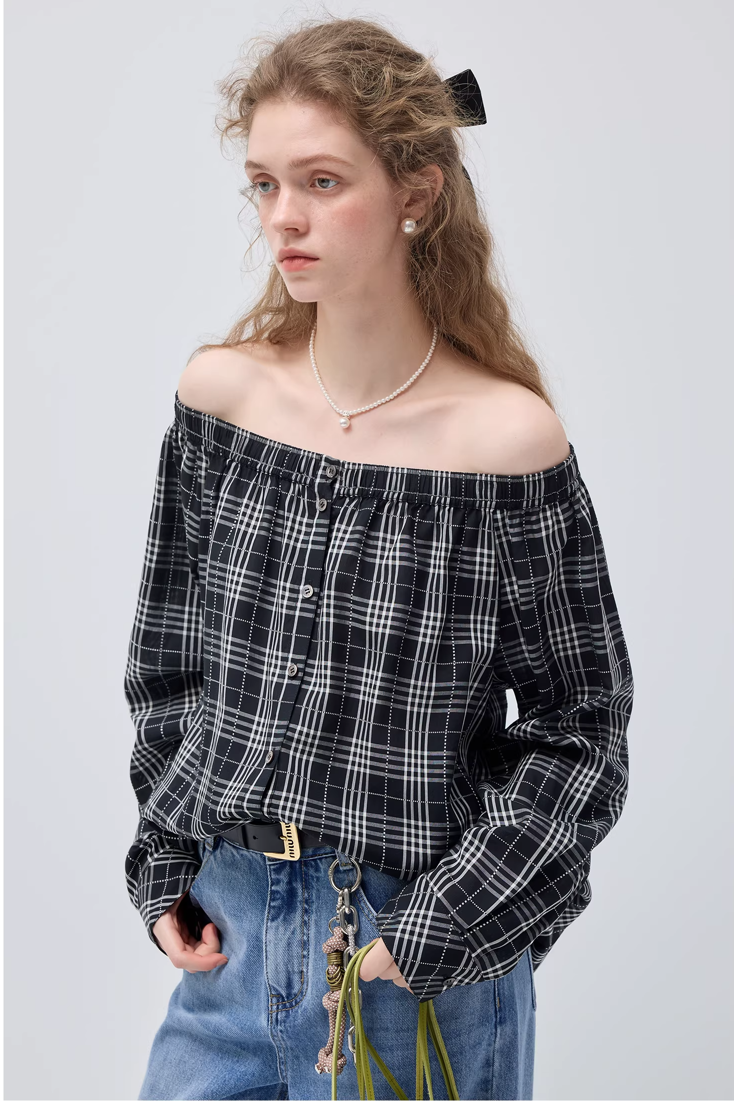 エラスティックラインネックオフショルダートップC3536