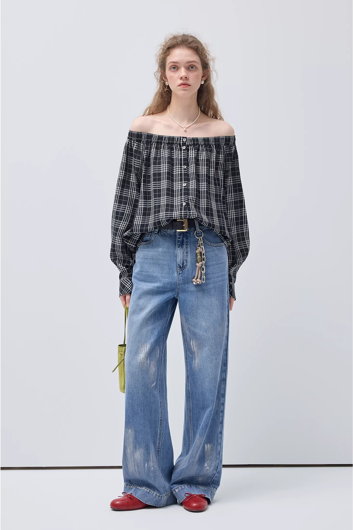 エラスティックラインネックオフショルダートップC3536