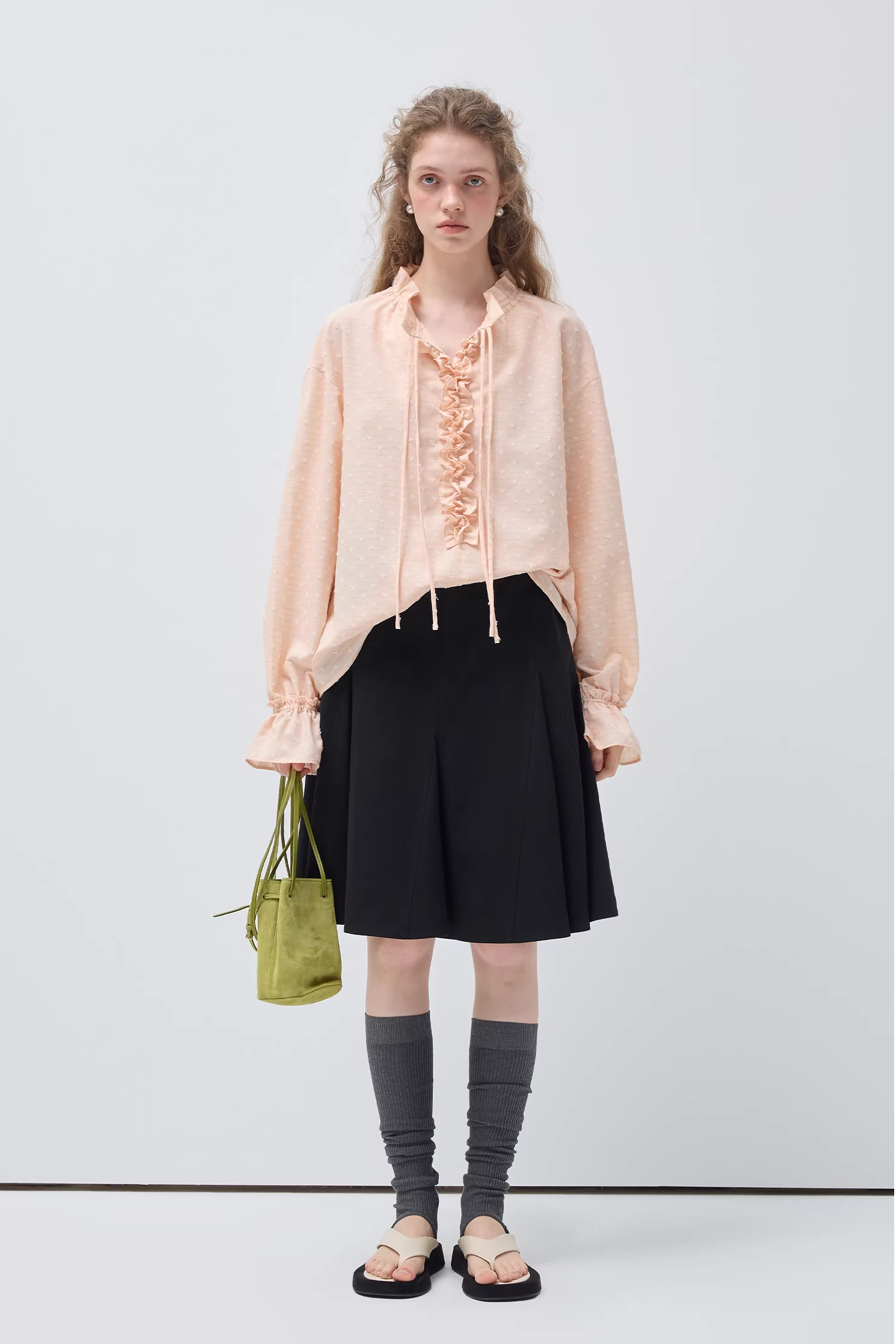 VネックフリルバンディングルーズシャツC3545