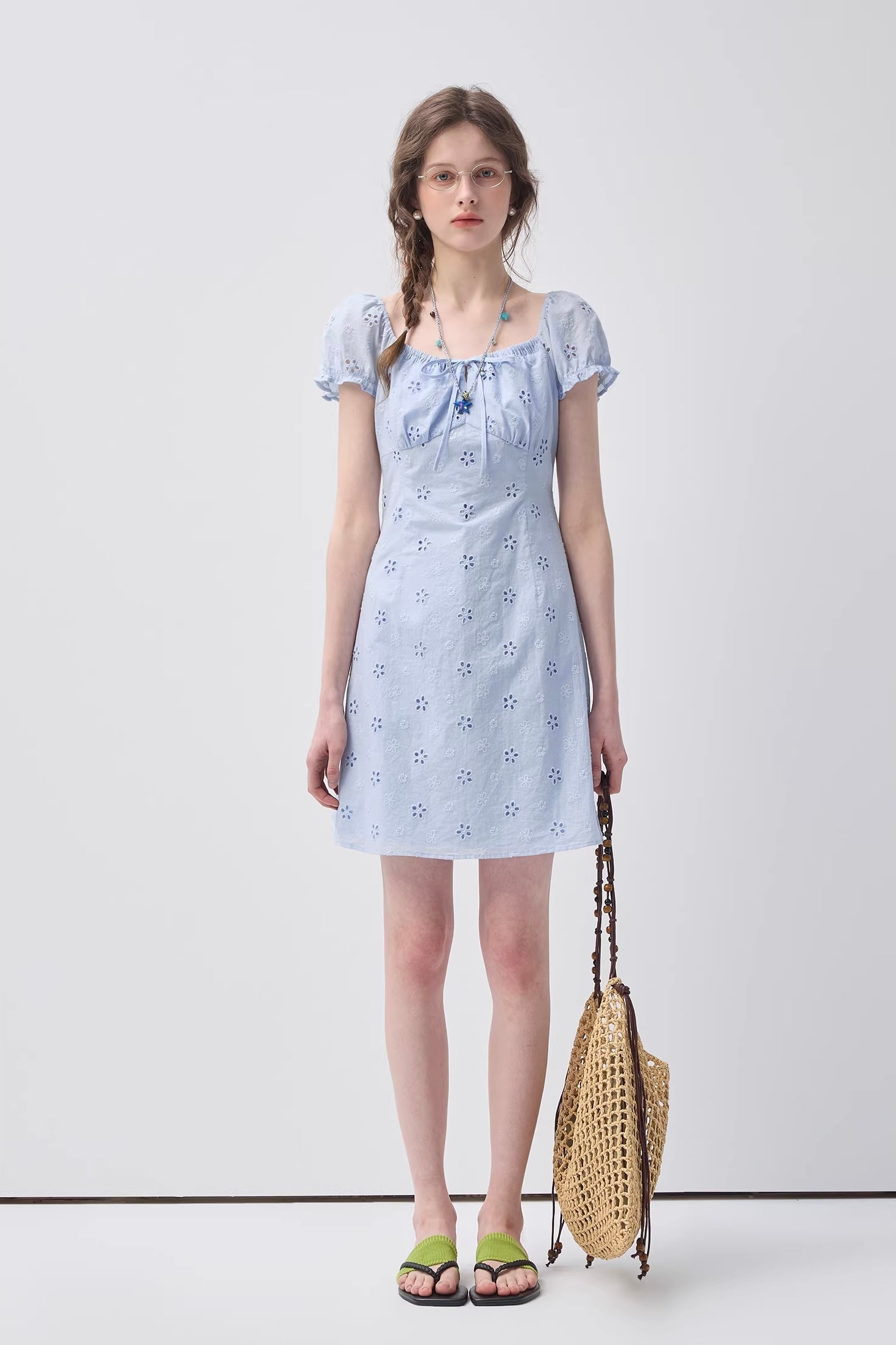 エンブロイダリースクエアネックドレスC3628