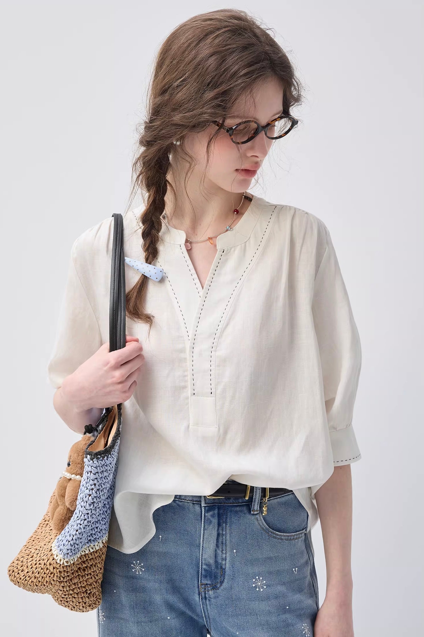 ミルキーホワイトVネックシャツC3638