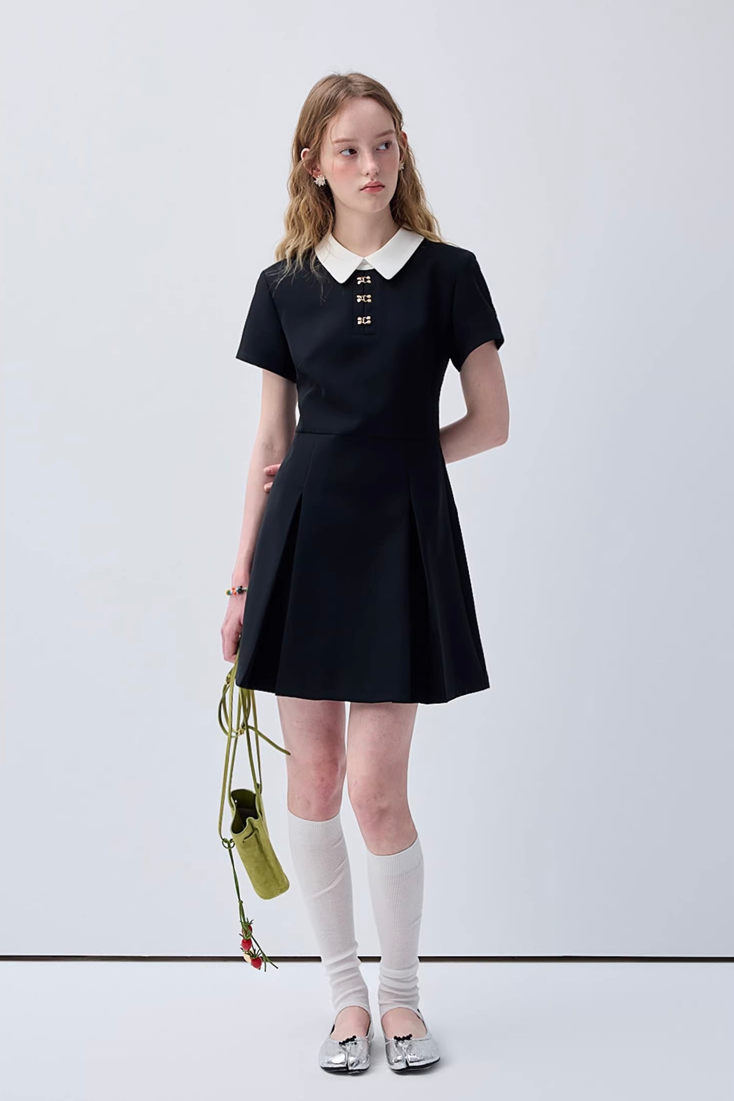 プレッピームードドールカラーブラックワンピースC3641