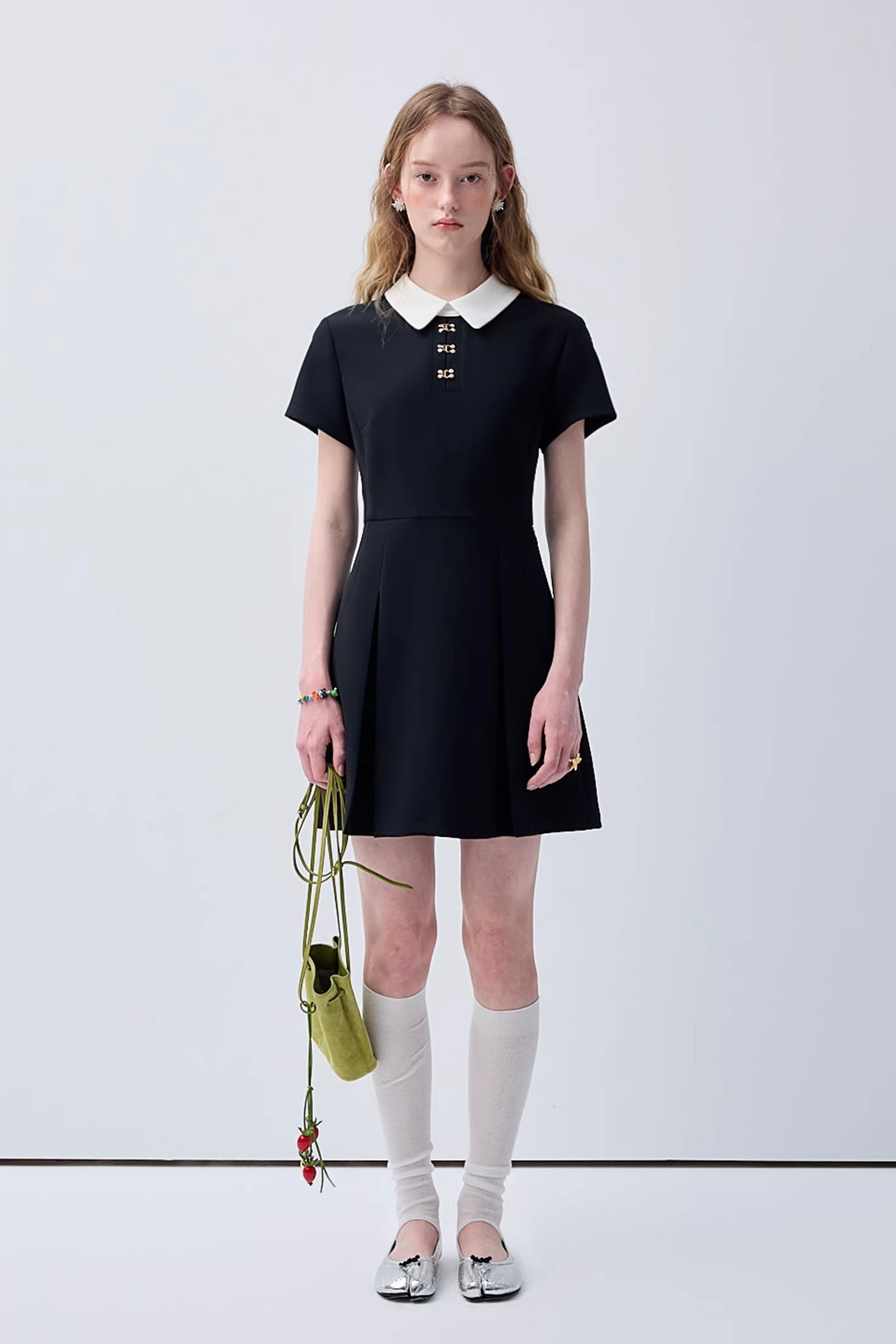 プレッピームードドールカラーブラックワンピースC3641