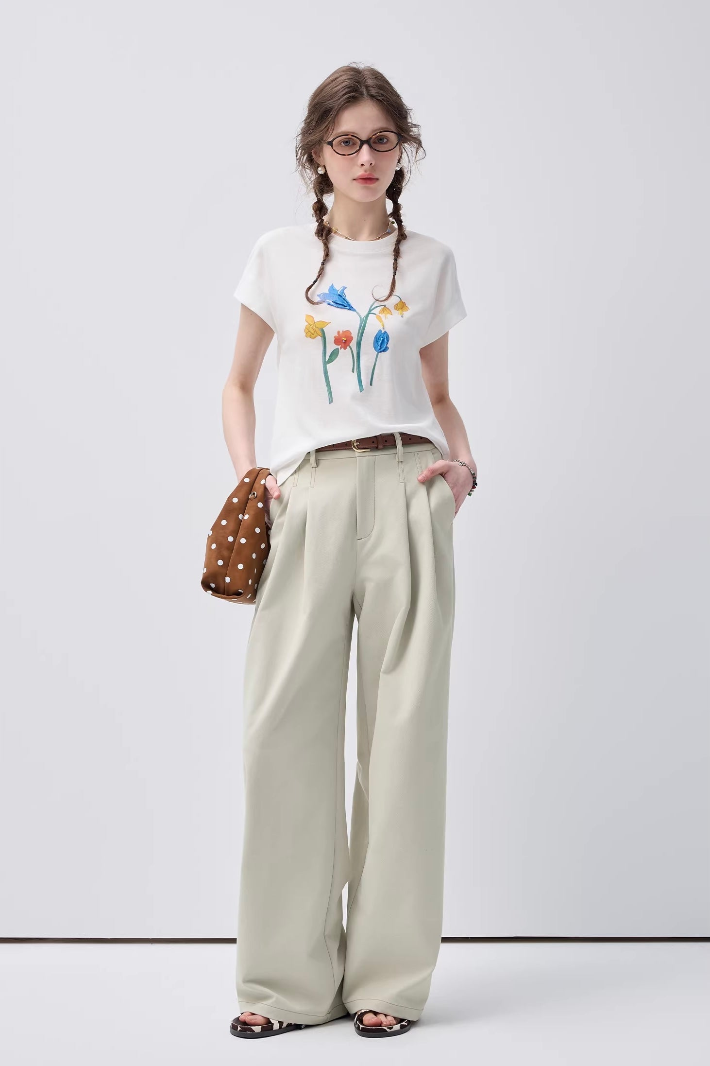 ビーズディテール フラワープリントTシャツC3642