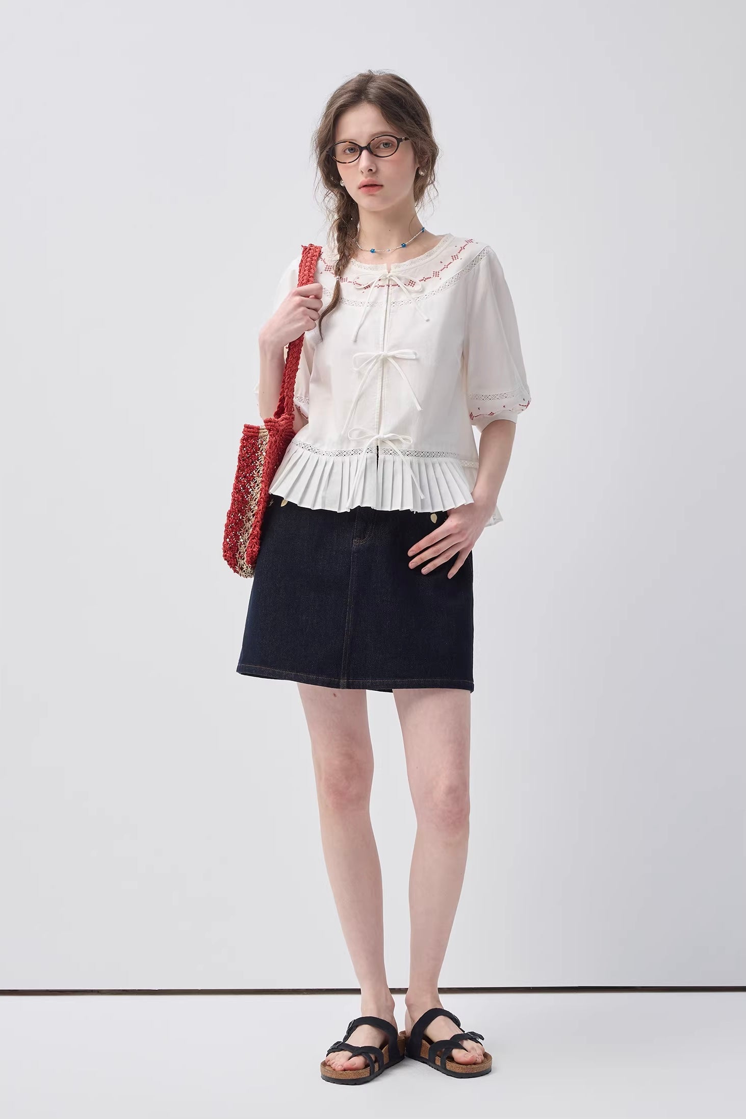 レース×リボン コントラストカラー刺繍ブラウスC3650