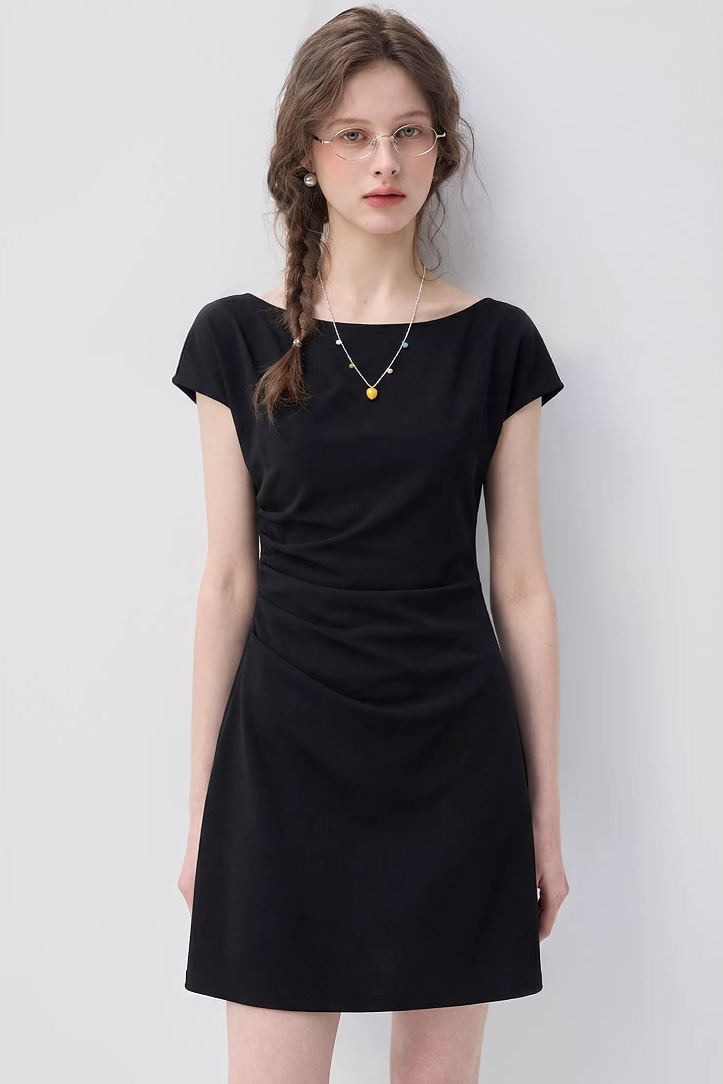 フィットシルエット半袖ワンピースC3657