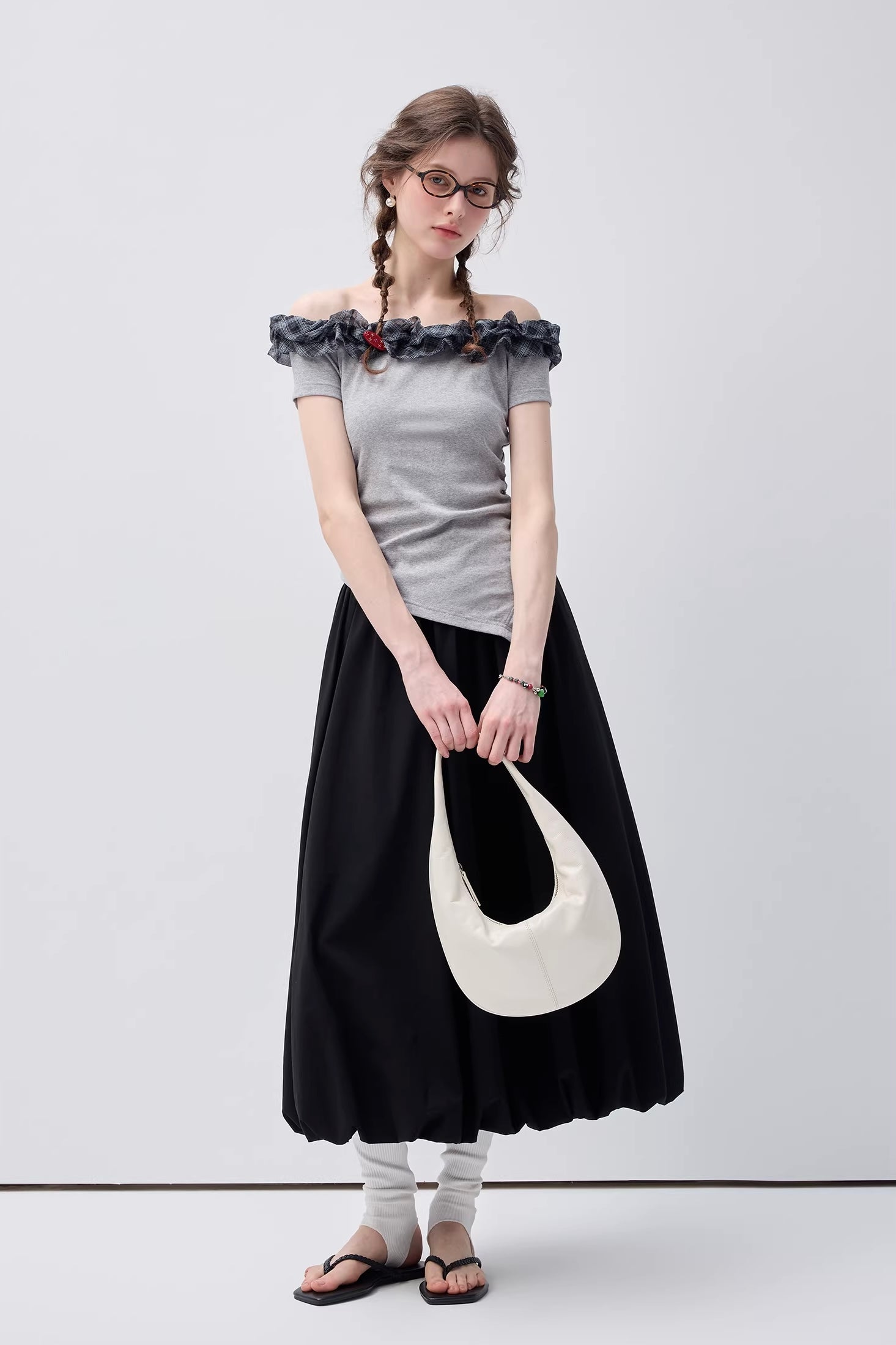 フリルデザインオフショルトップスC3748