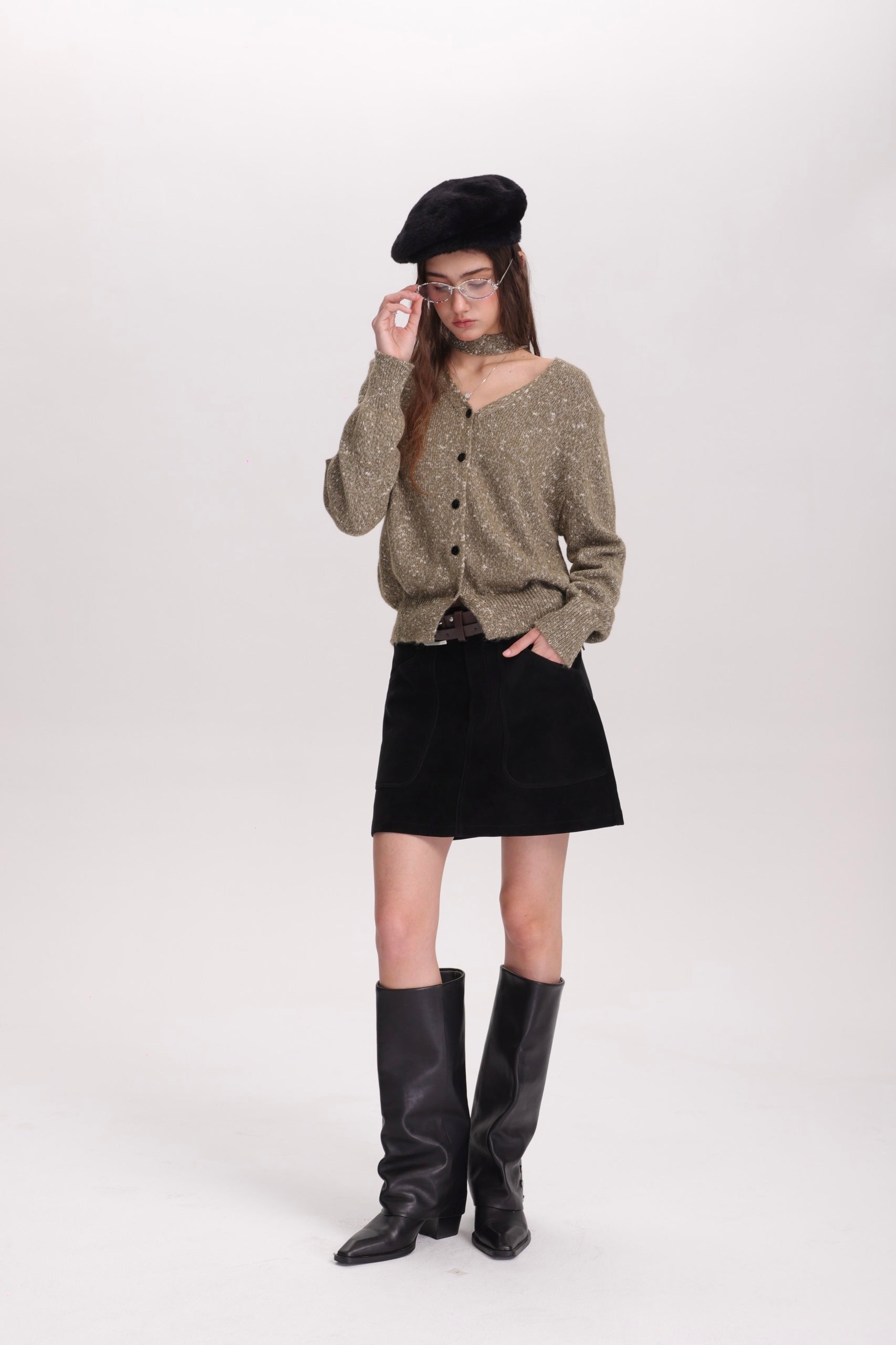 メランジVカーデ × グレーミニスカートセットT3002