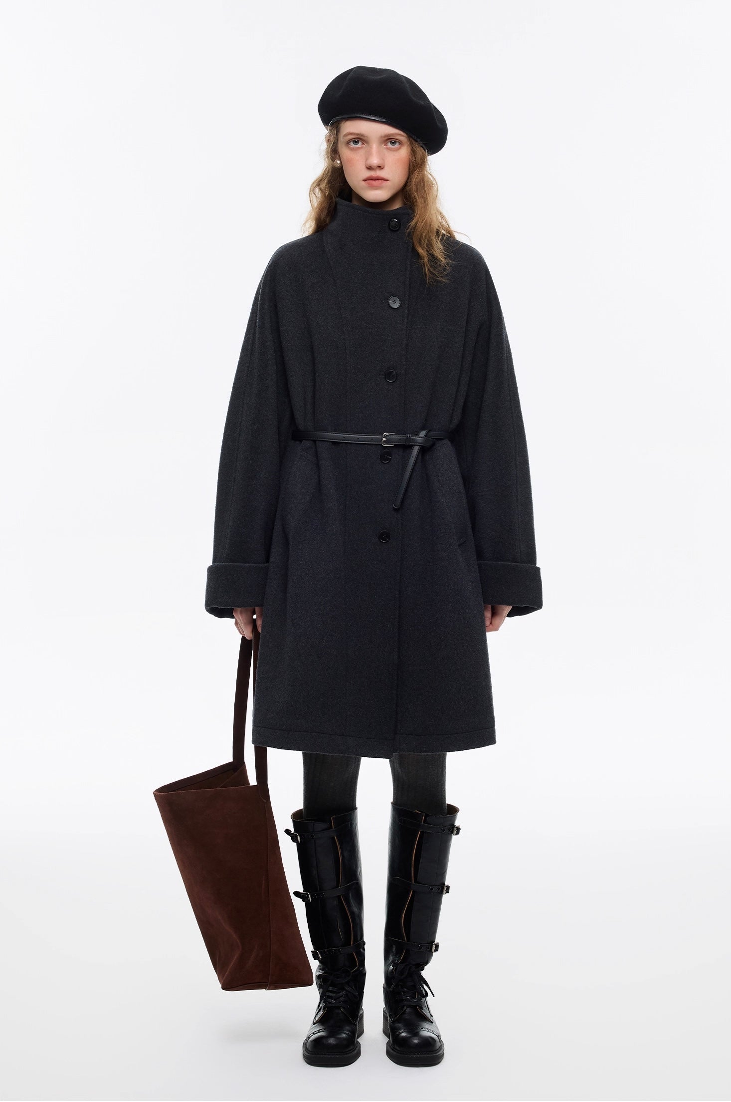 ウールスタンドカラー ケープシルエットコート
C3367