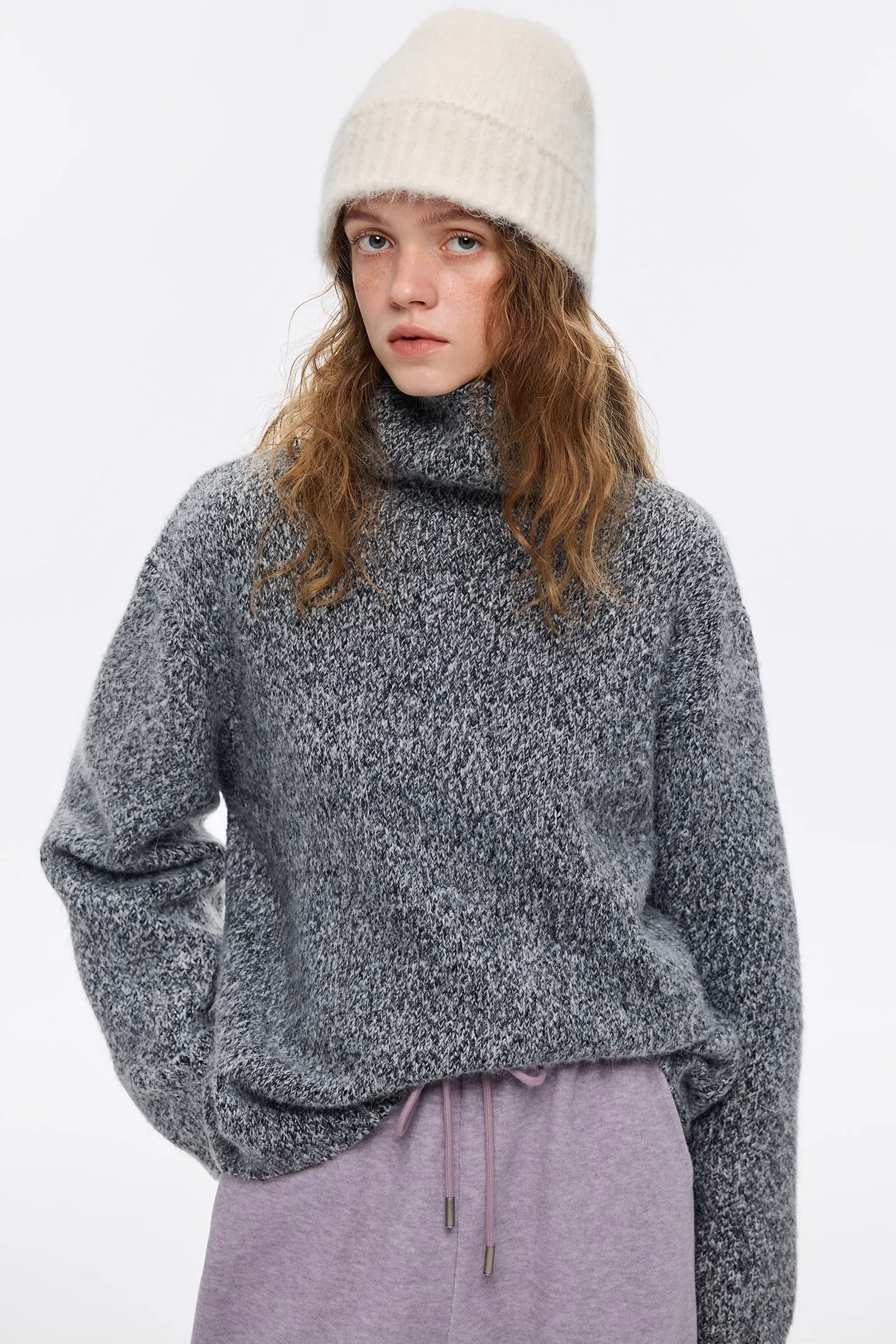 ラビットブレンドハイネックニット
C3366