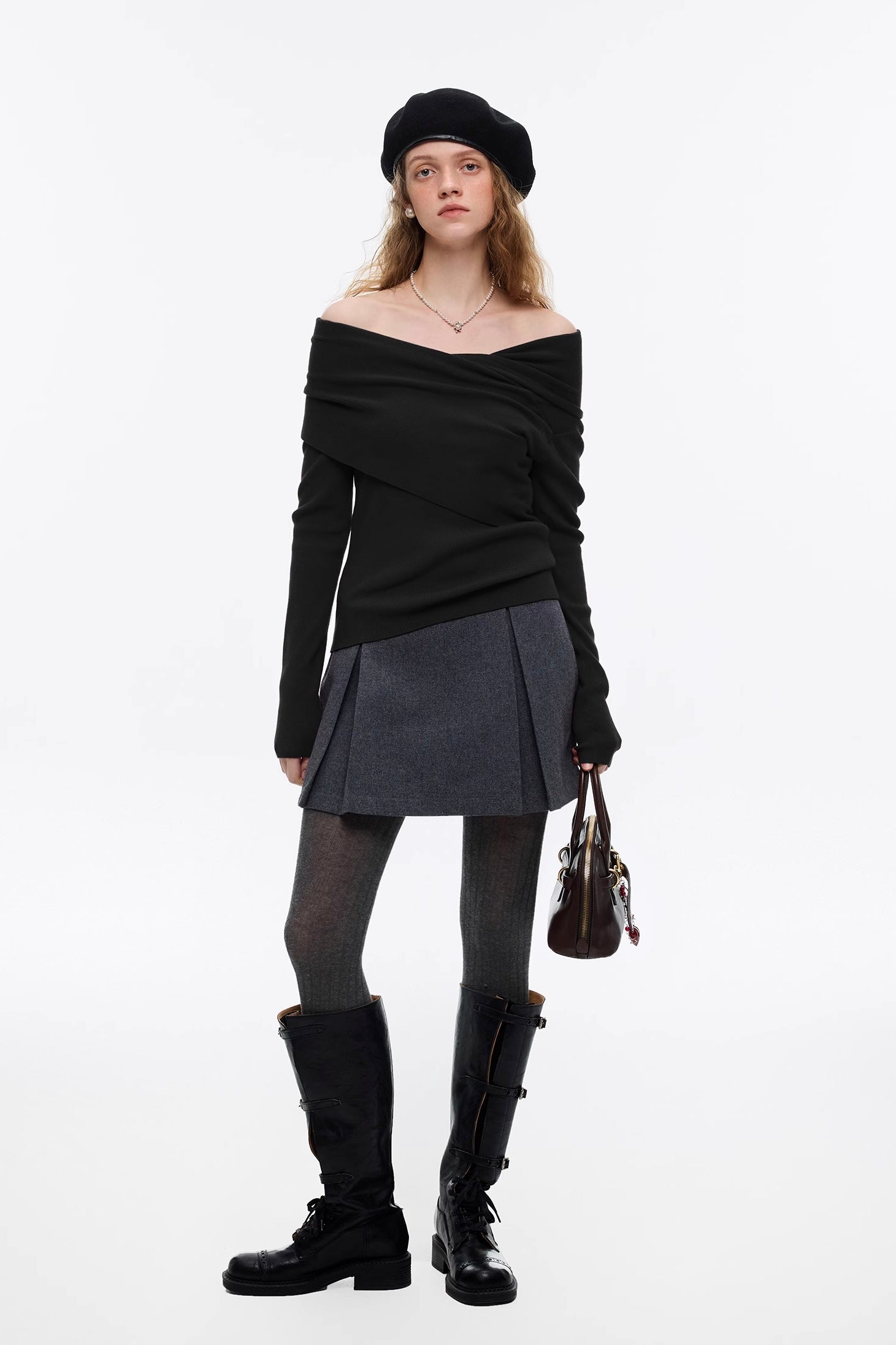 ワンショルダーギャザーウールニット
C3365