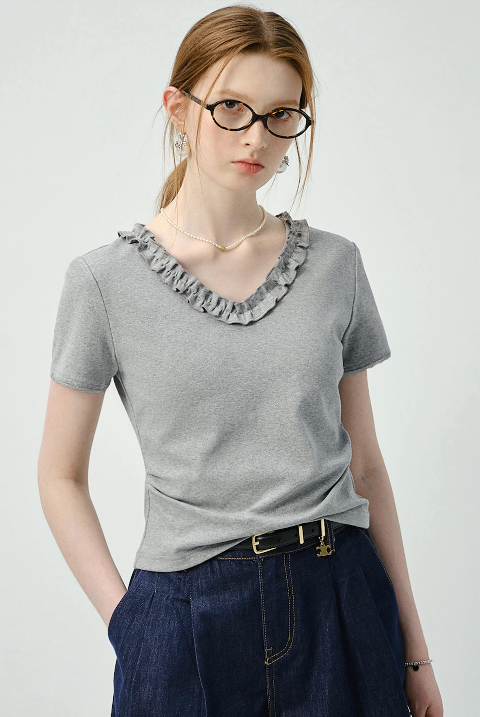 フリルVネックTシャツC2820