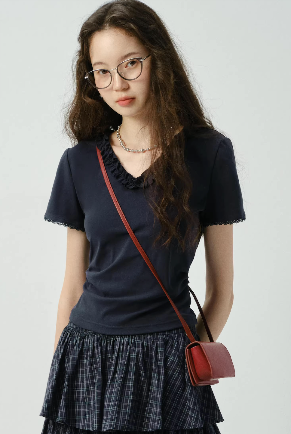 フリルVネックTシャツC2820