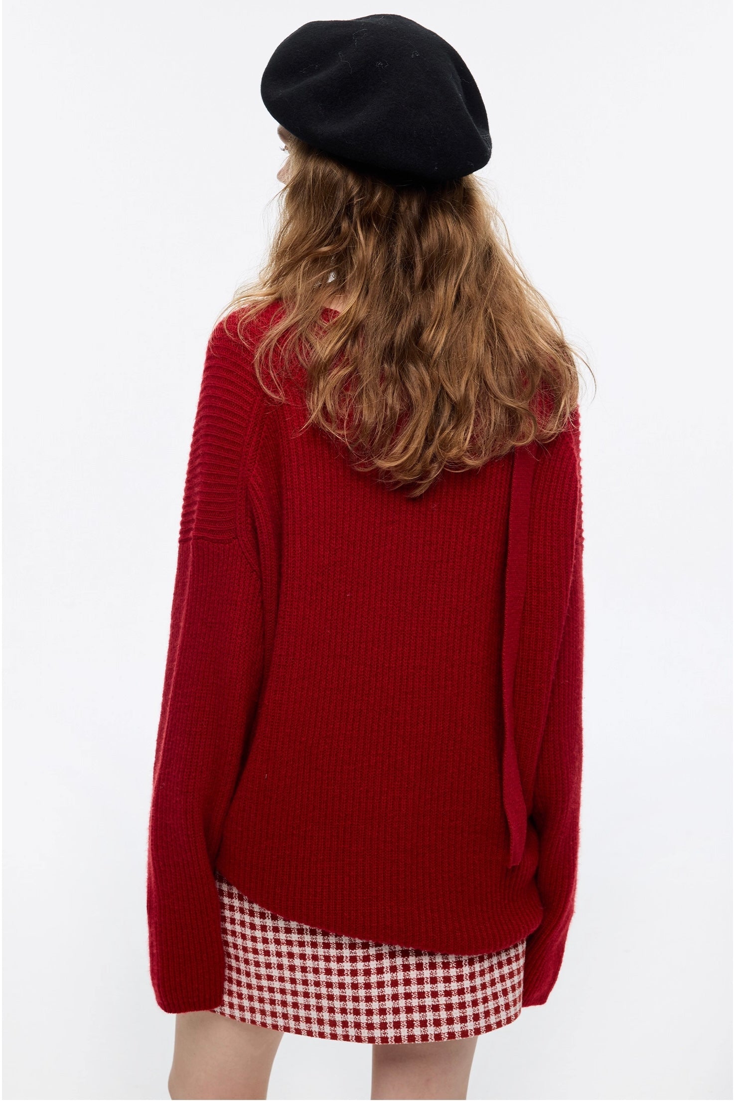 スカーフ付きフェスティブニット
C3372