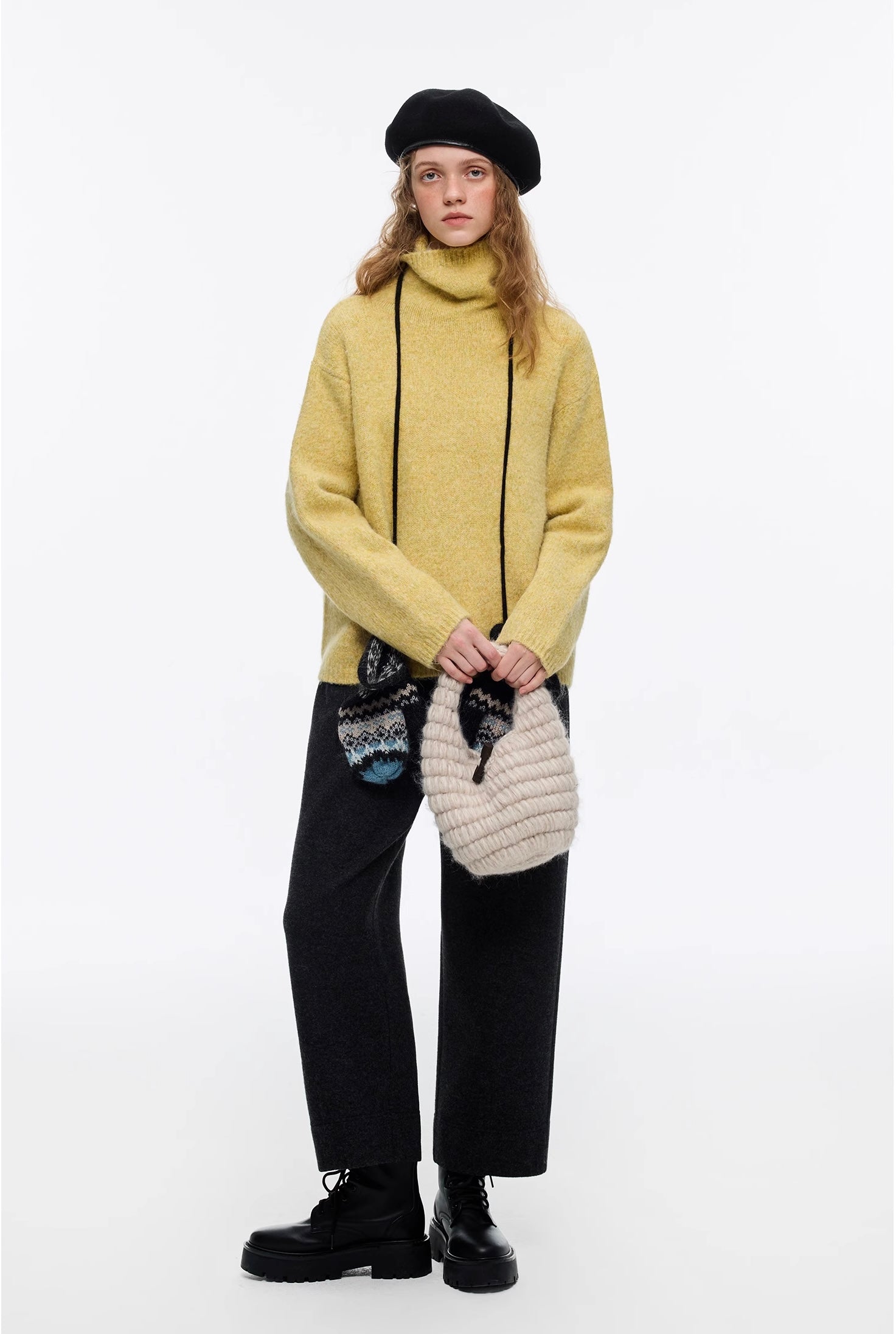 ラビットブレンドハイネックニット
C3366